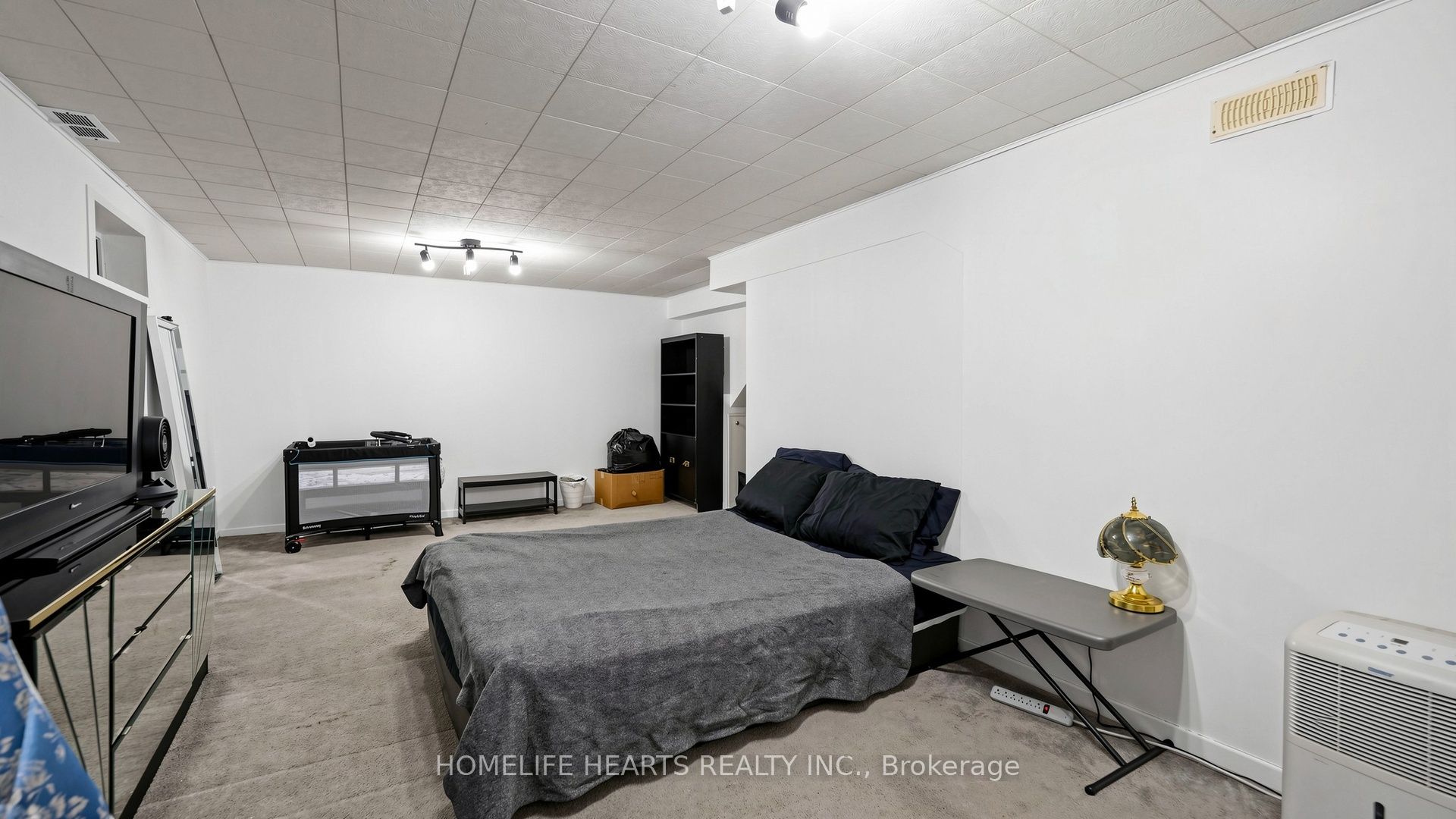 242 Braymore Boulevard Property Photo 20