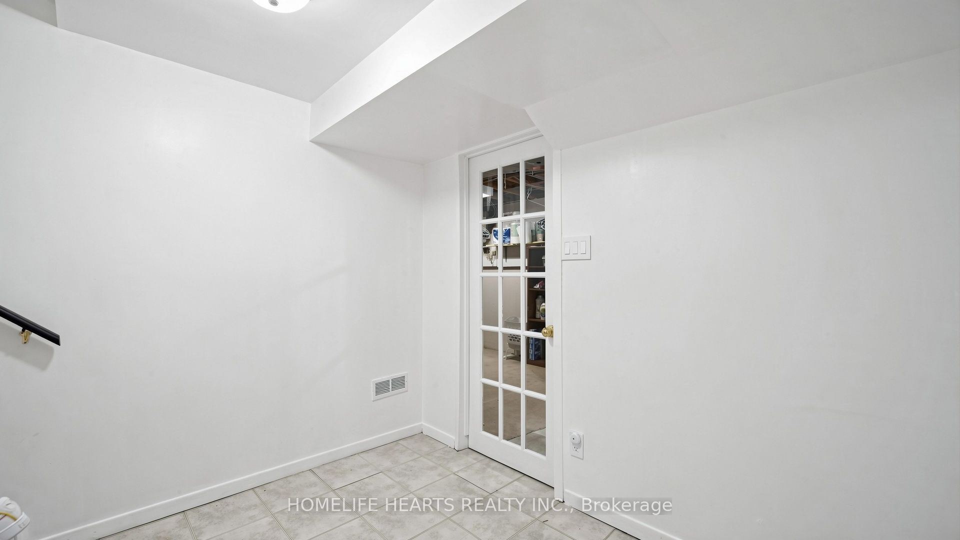 242 Braymore Boulevard Property Photo 24