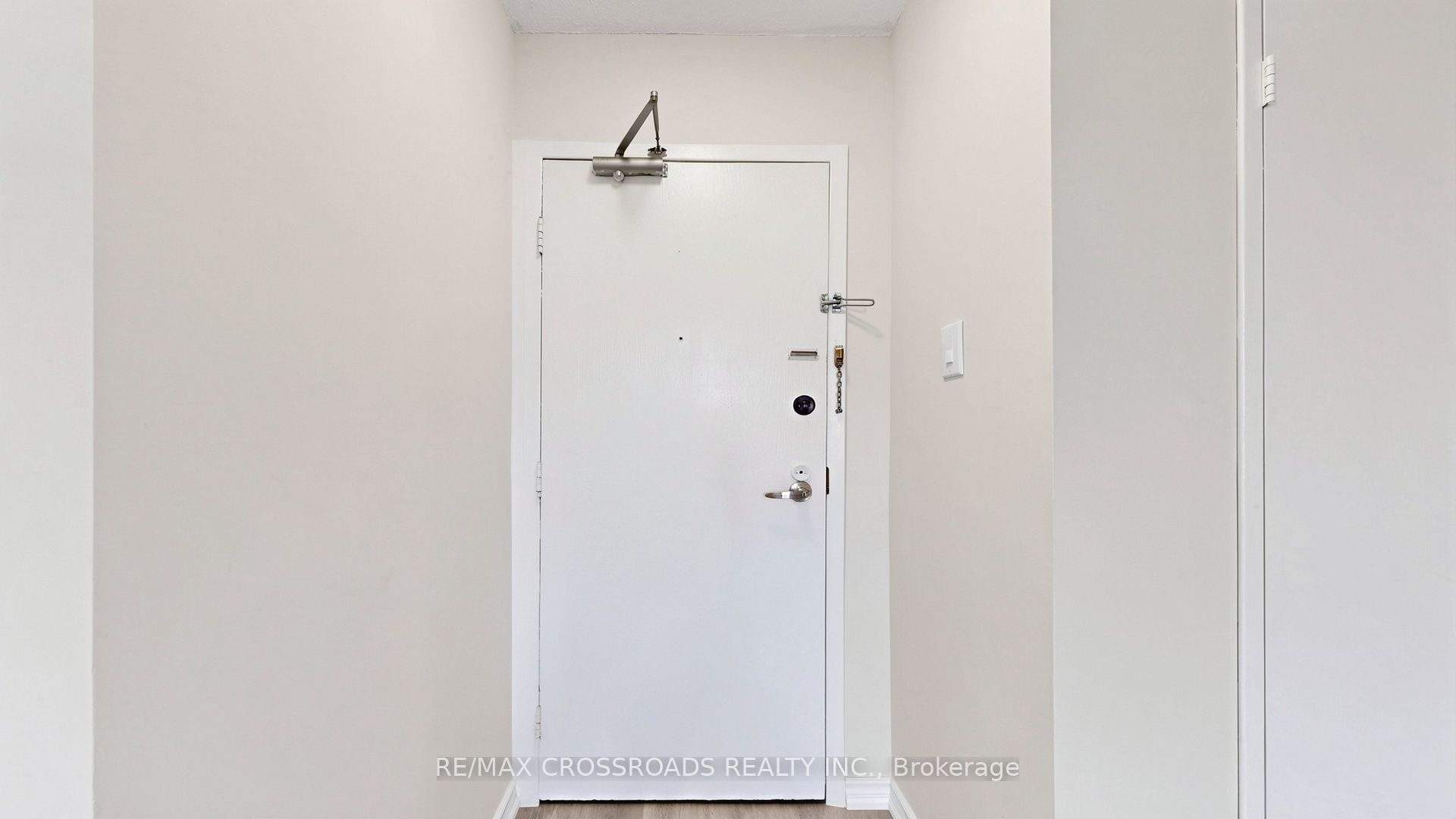 100 Dundalk Drive 817 Property Photo 21