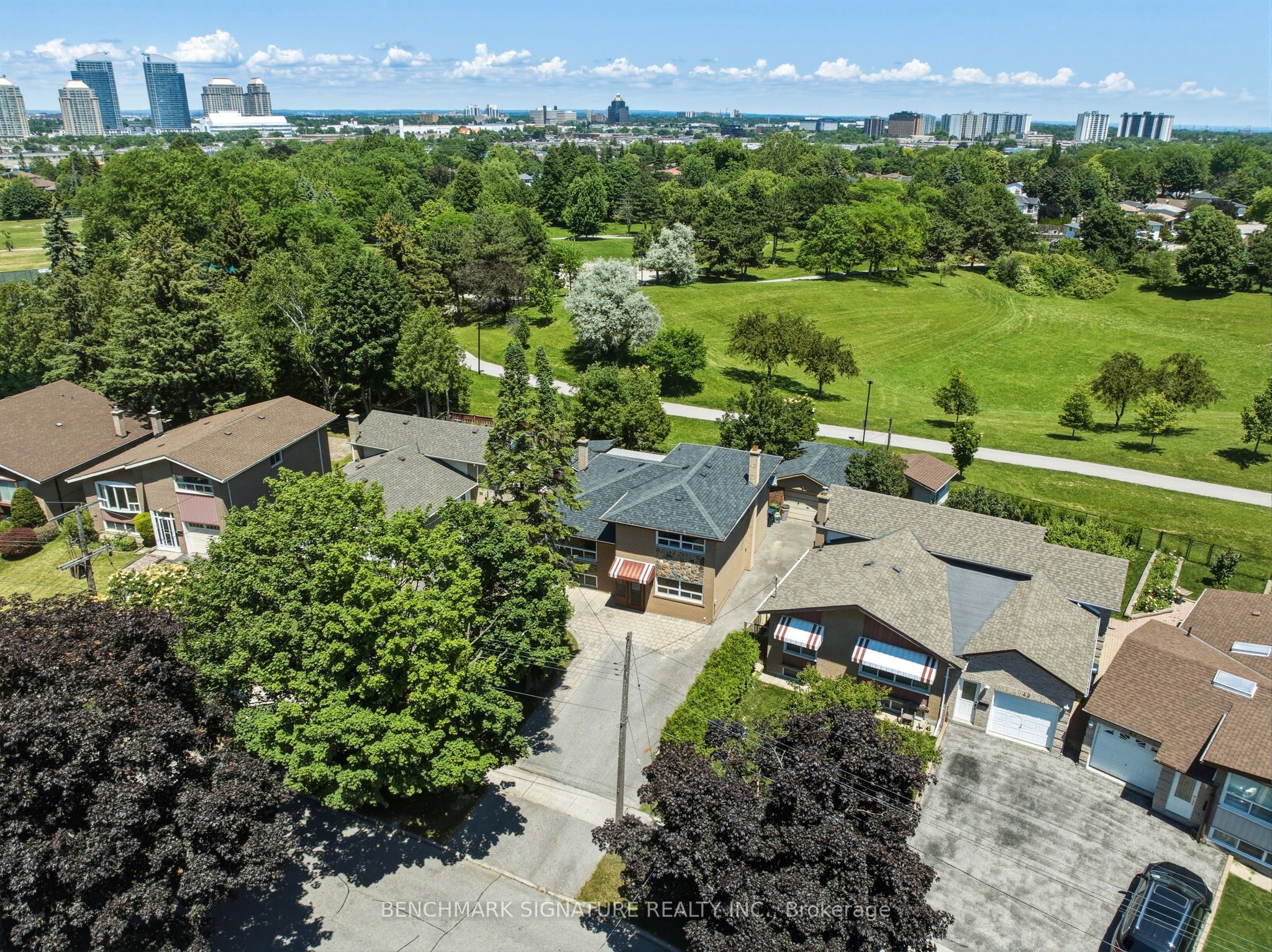 51 Baybrook Crescent Property Photo 3