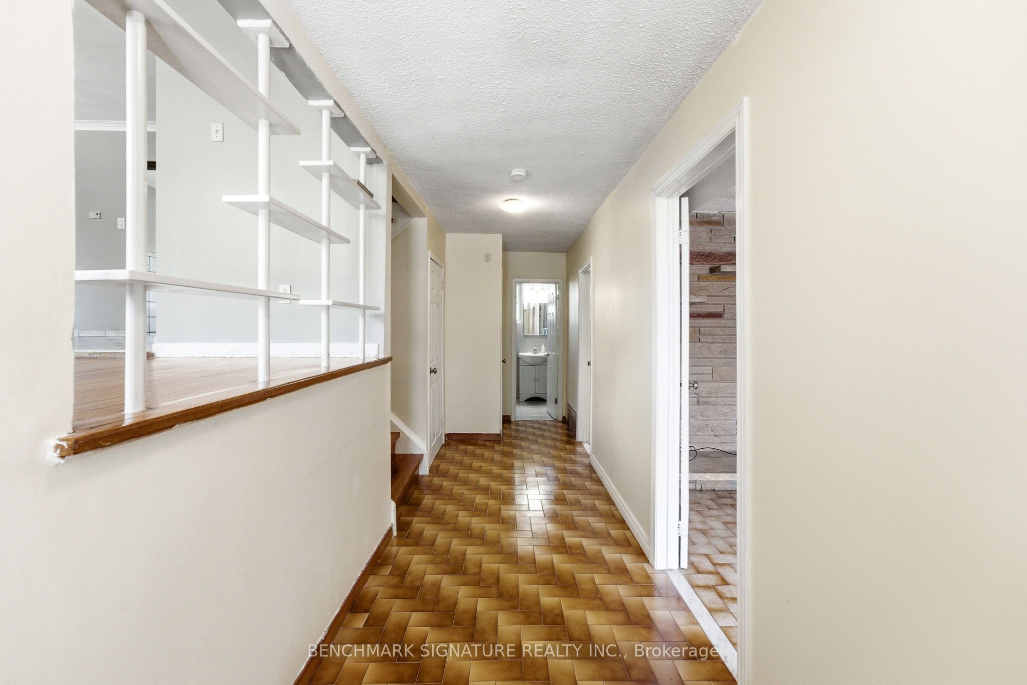 51 Baybrook Crescent Property Photo 5