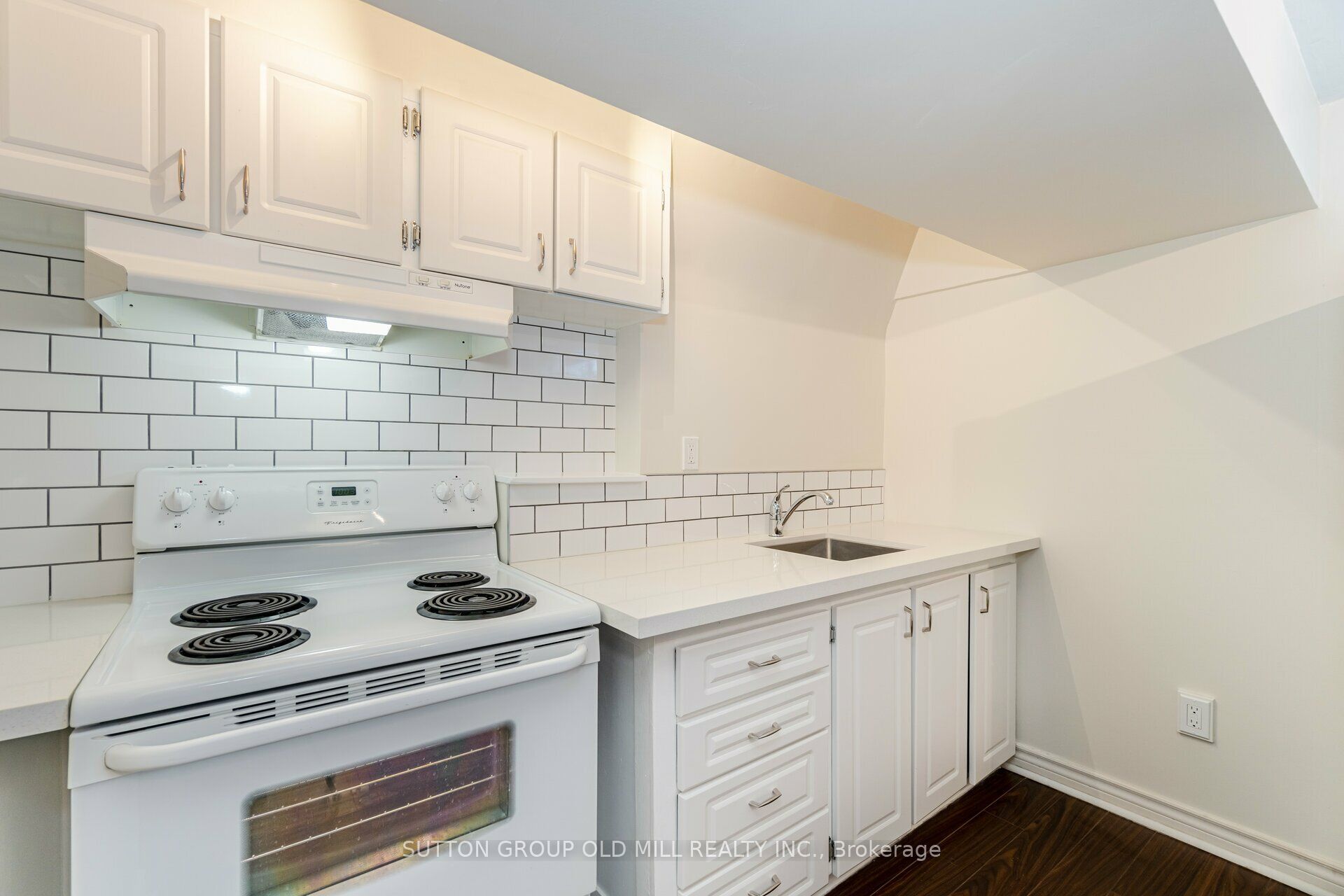 5 Applefield Drive Lower Property Photo 15
