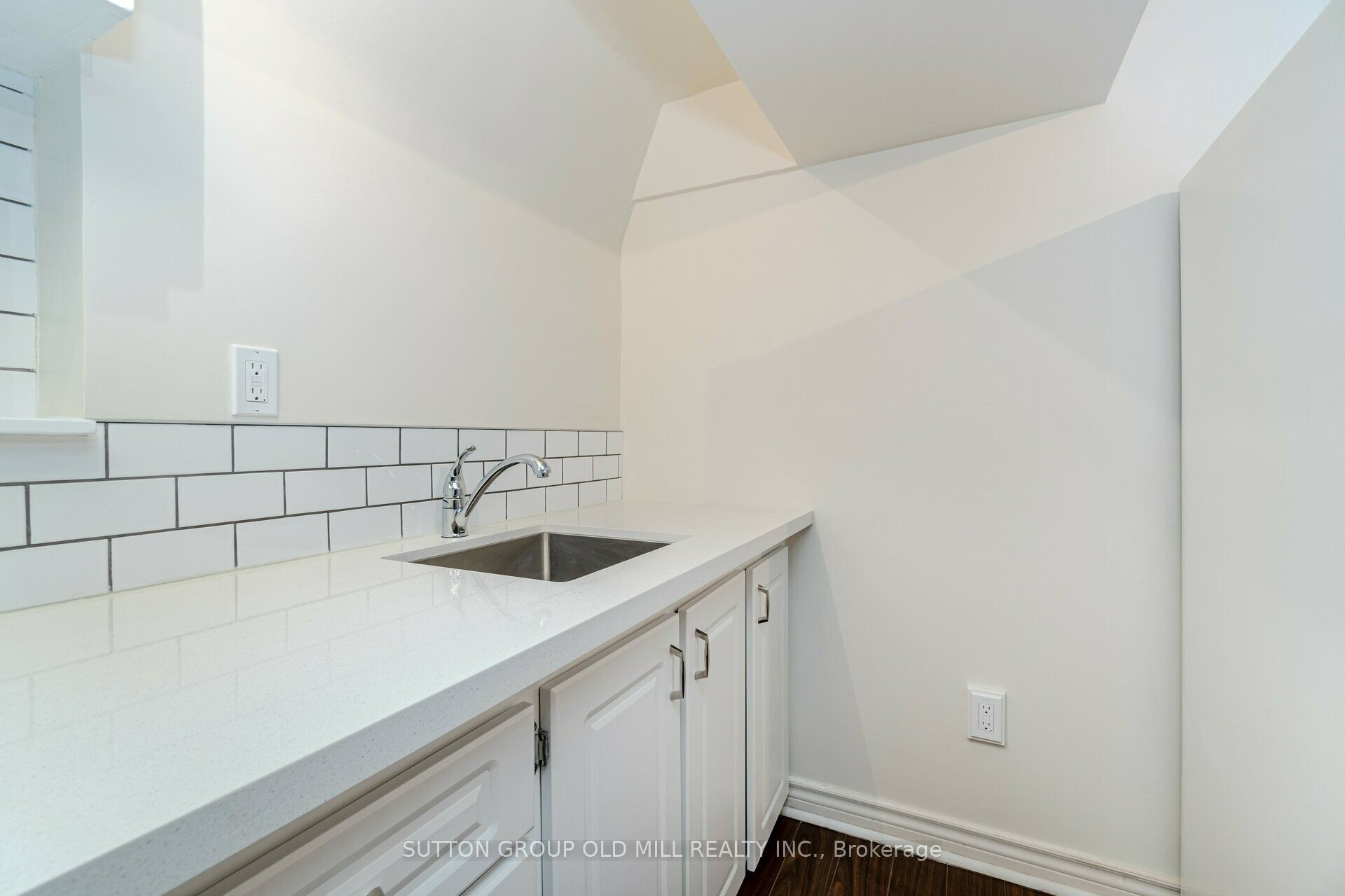 5 Applefield Drive Lower Property Photo 18