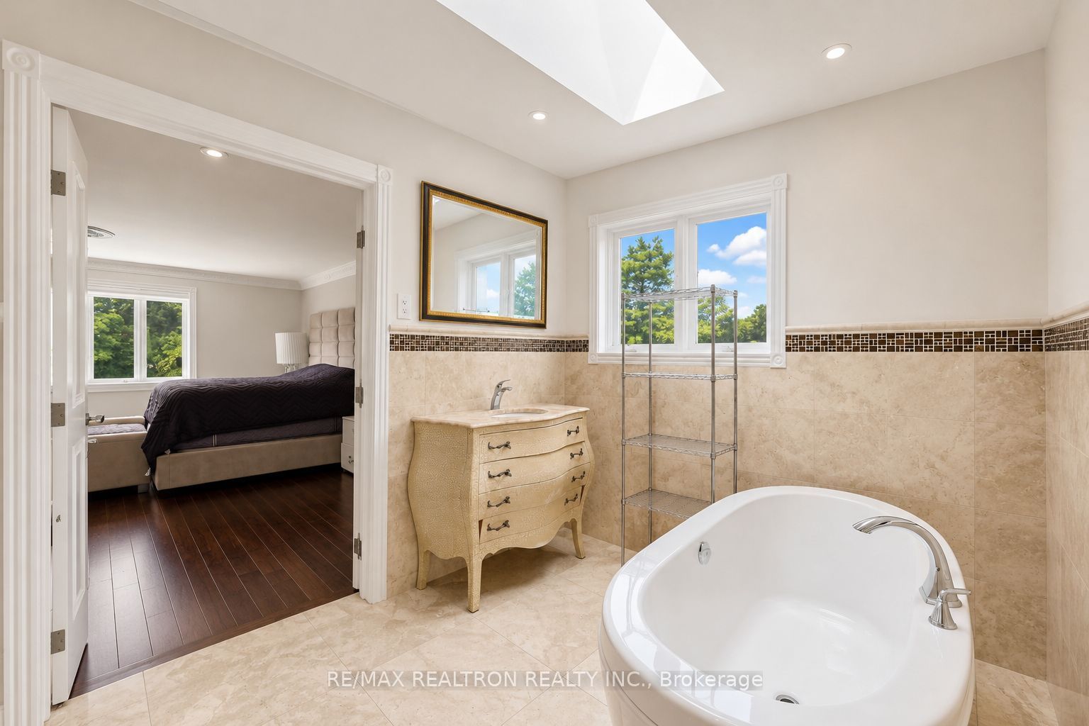 10 Bunting Court Property Photo 37