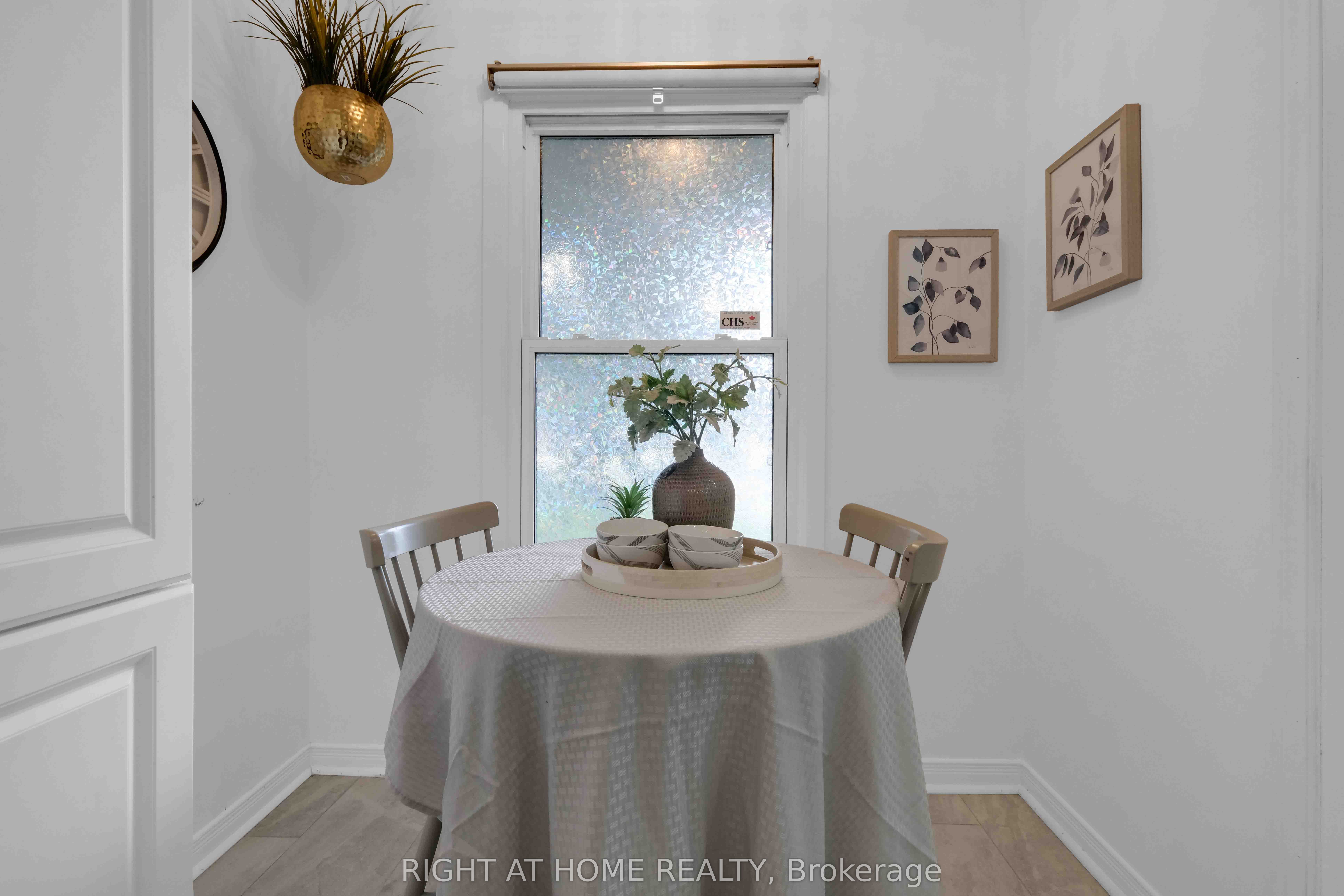 1055 Central Park Boulevard N #4 Property Photo 5