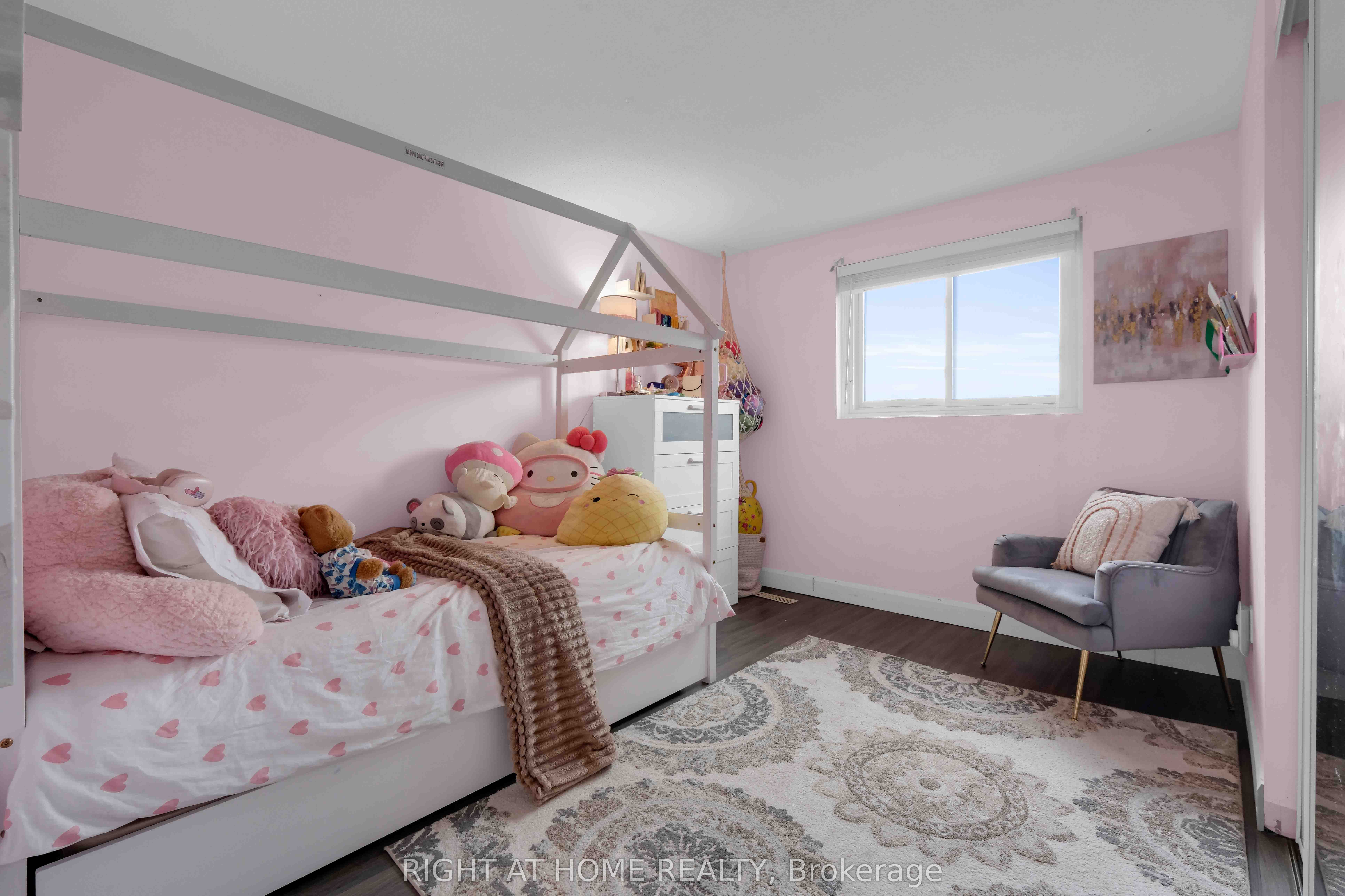 1055 Central Park Boulevard N #4 Property Photo 10