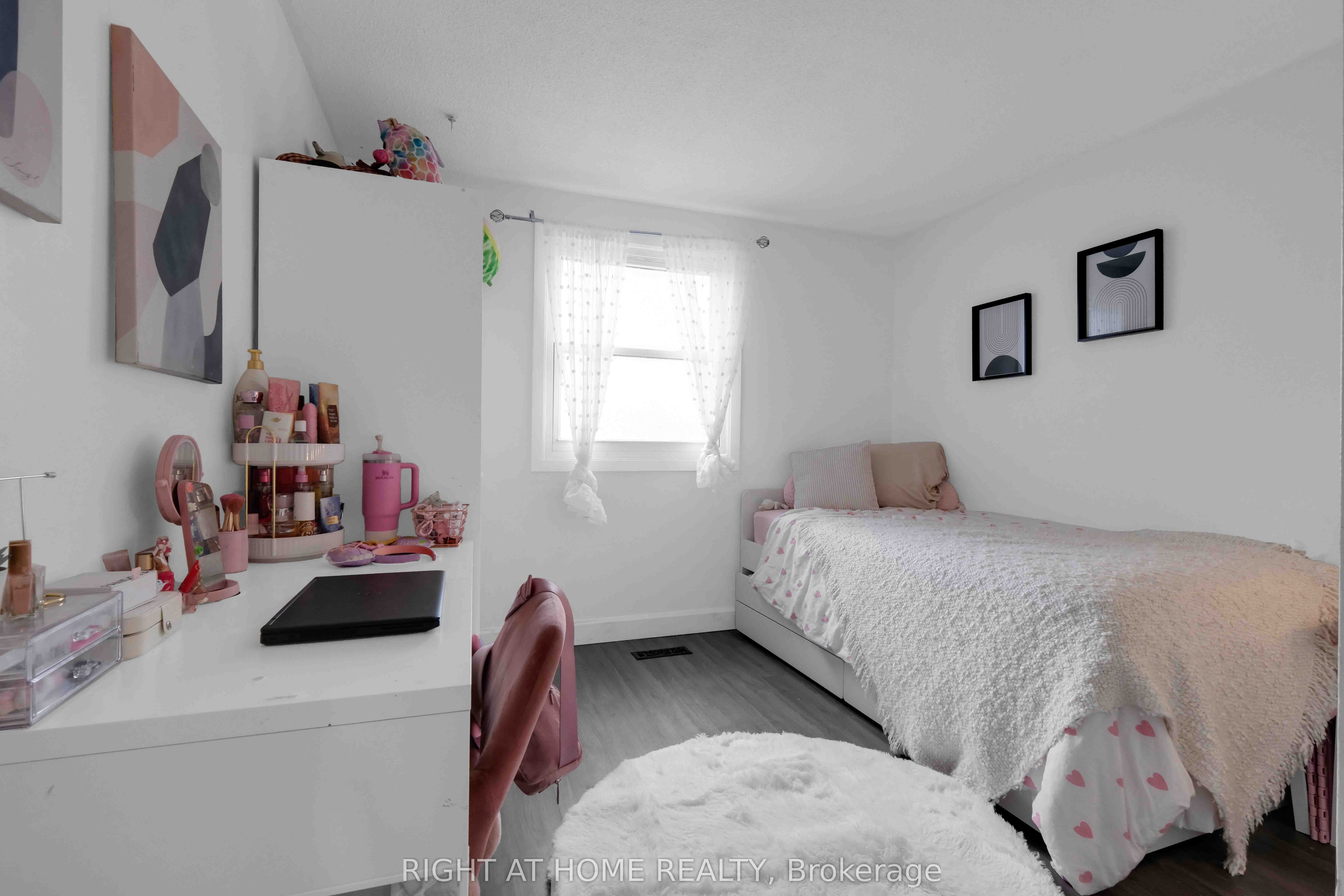 1055 Central Park Boulevard N #4 Property Photo 11