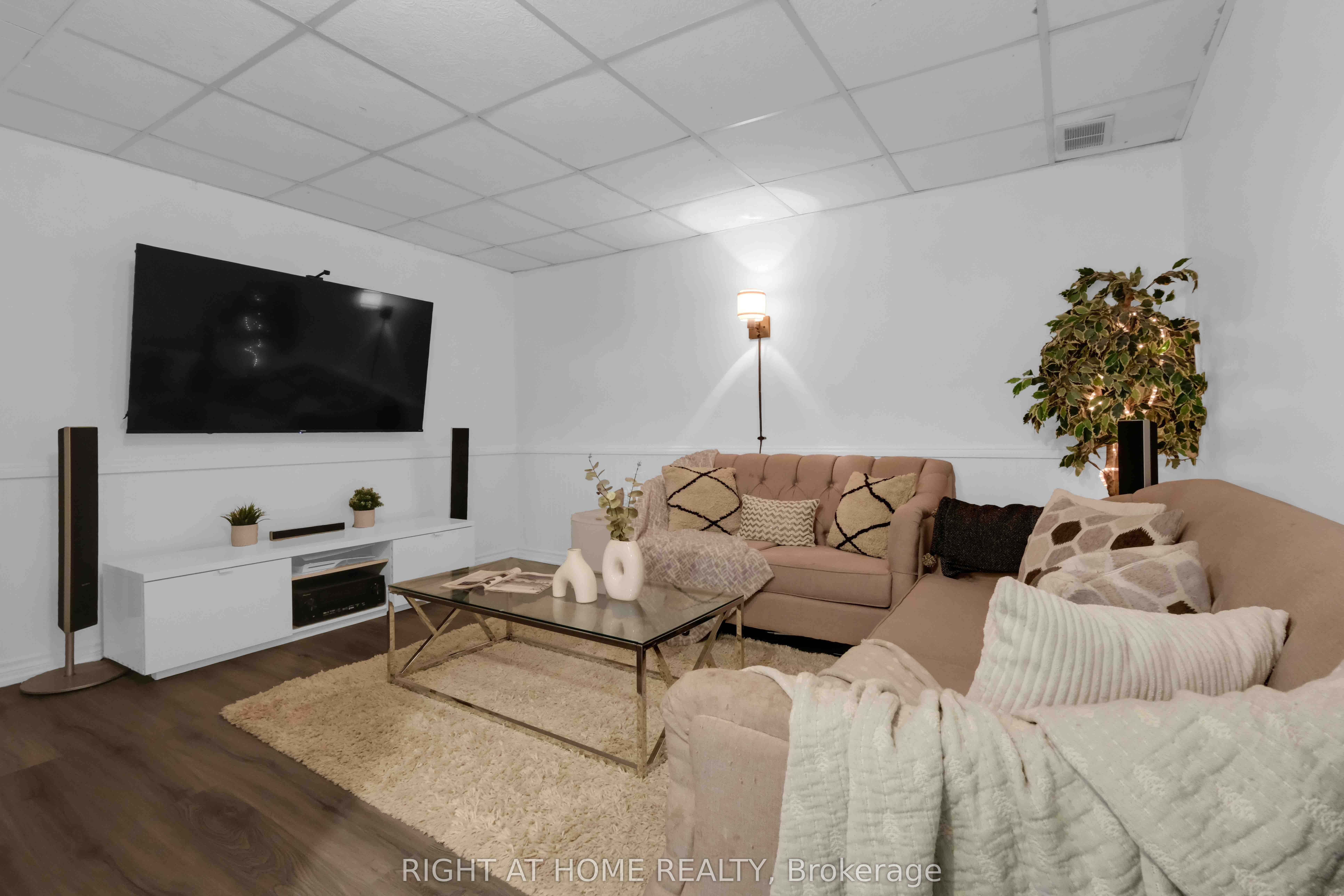 1055 Central Park Boulevard N #4 Property Photo 16