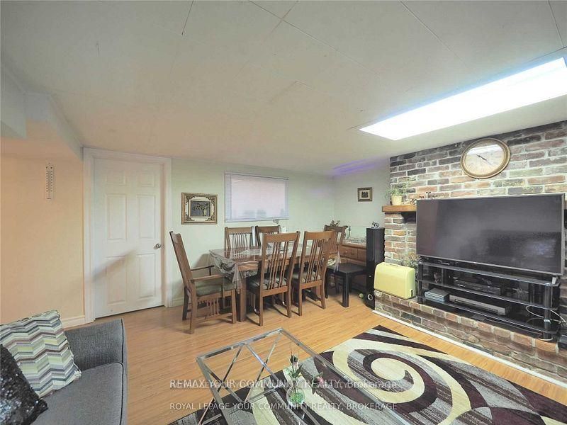 69 Samson Crescent Property Photo 5