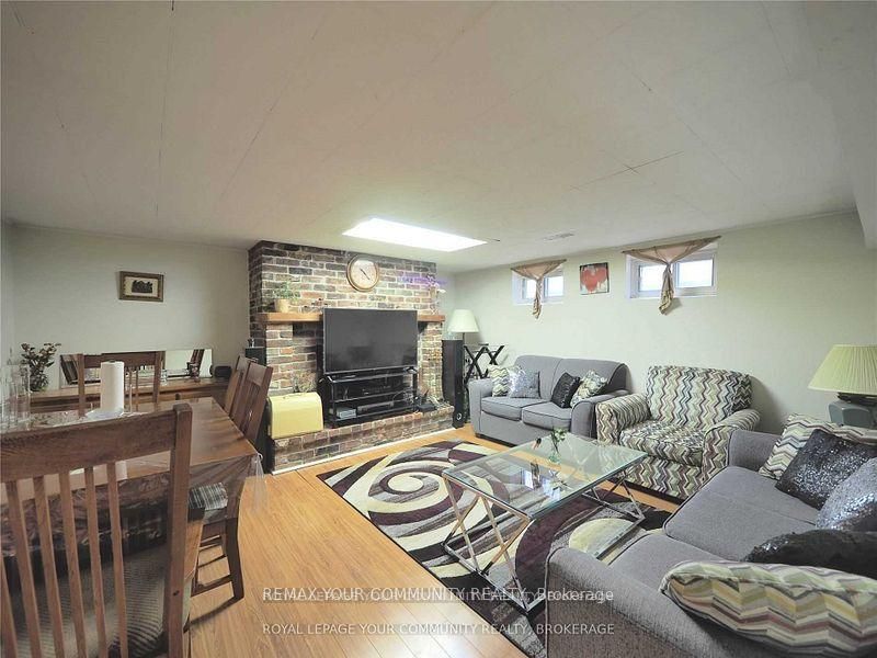 69 Samson Crescent Property Photo 6