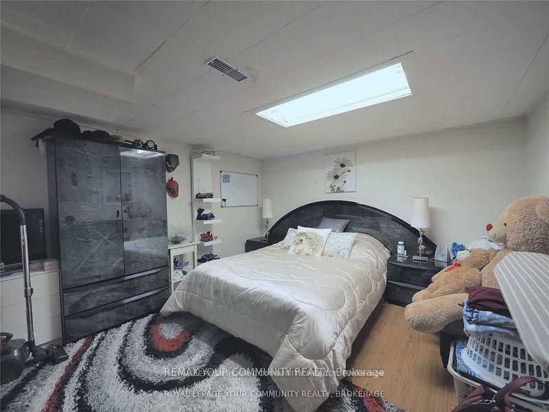 69 Samson Crescent Property Photo 7