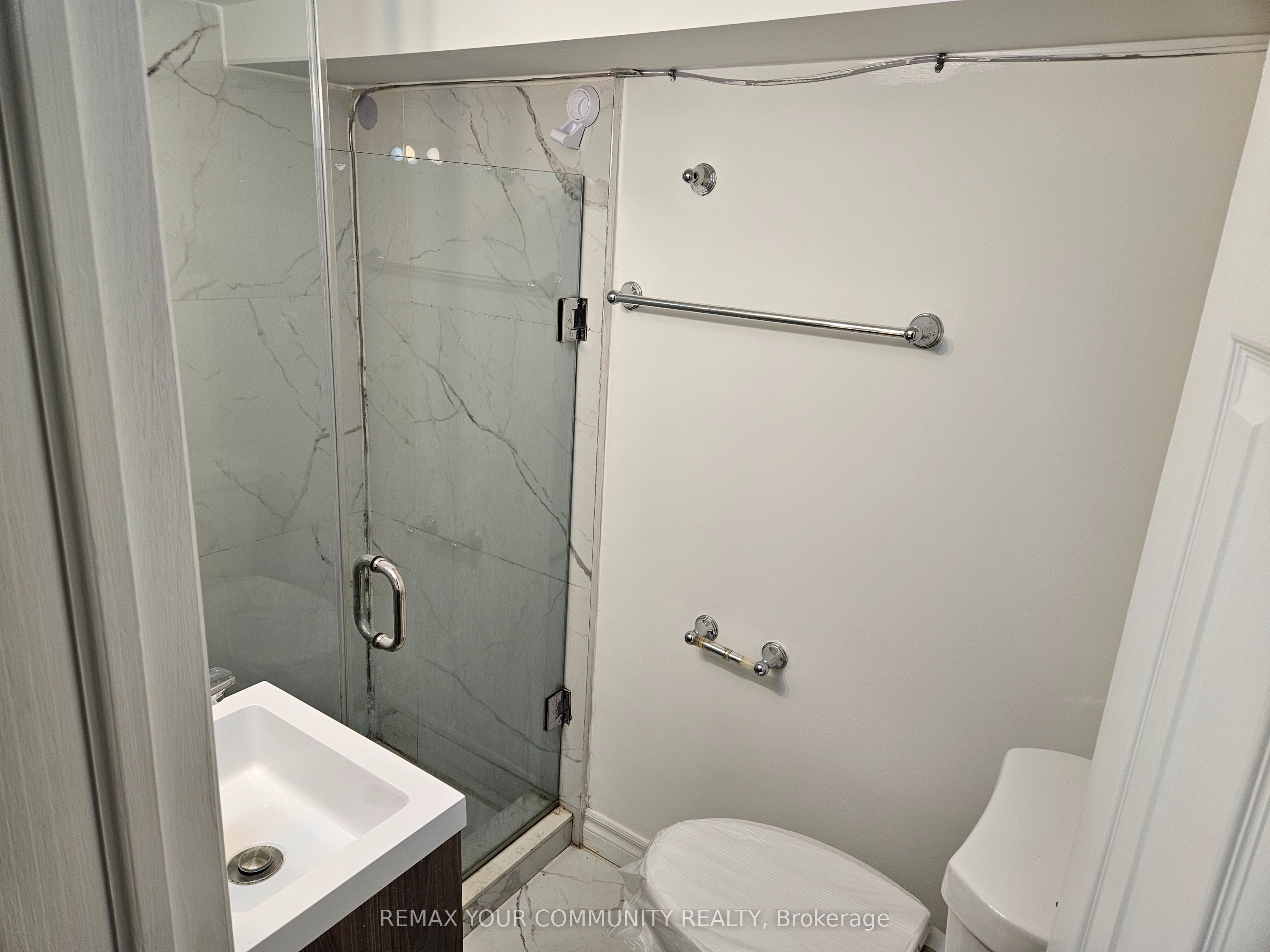 69 Samson Crescent Property Photo 14