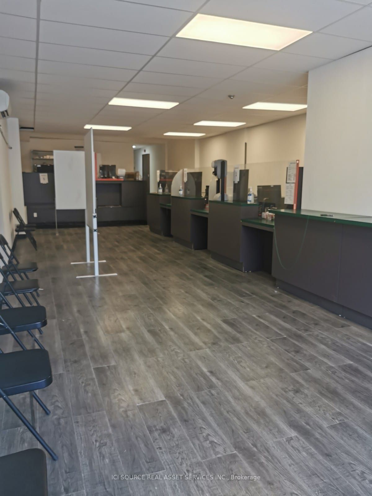 1811 Danforth Avenue Property Photo 11