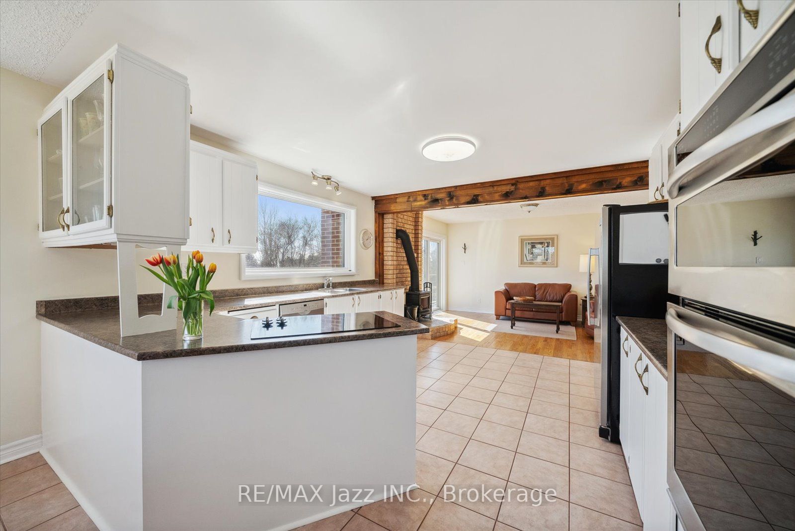 8733 Leskard Road Property Photo 8