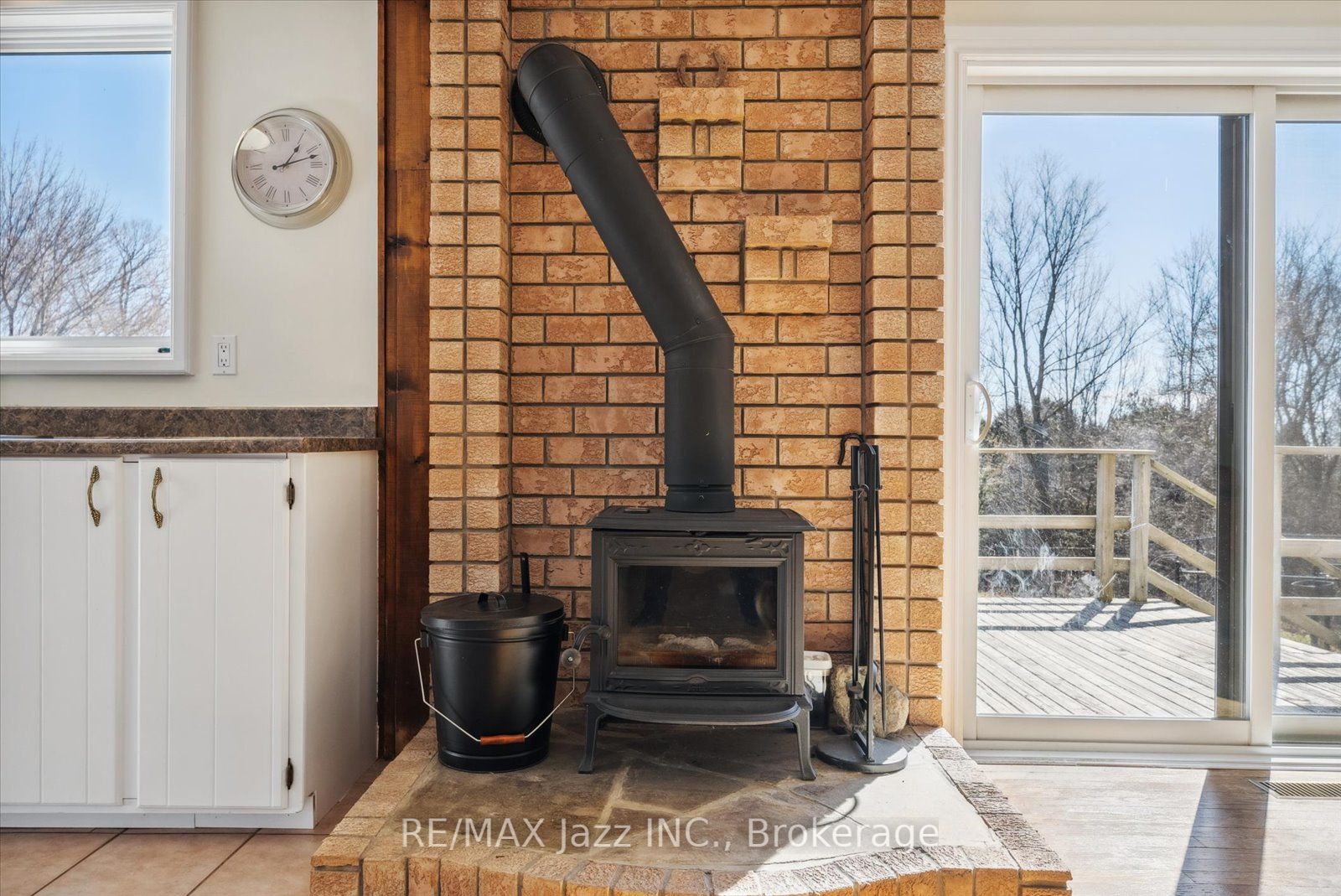 8733 Leskard Road Property Photo 11