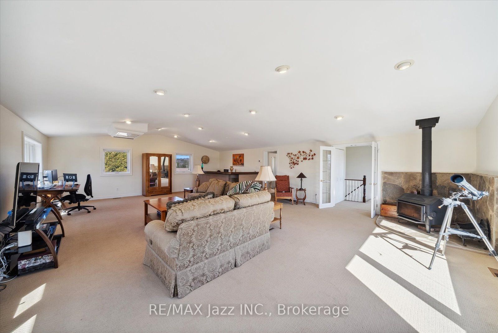 8733 Leskard Road Property Photo 22