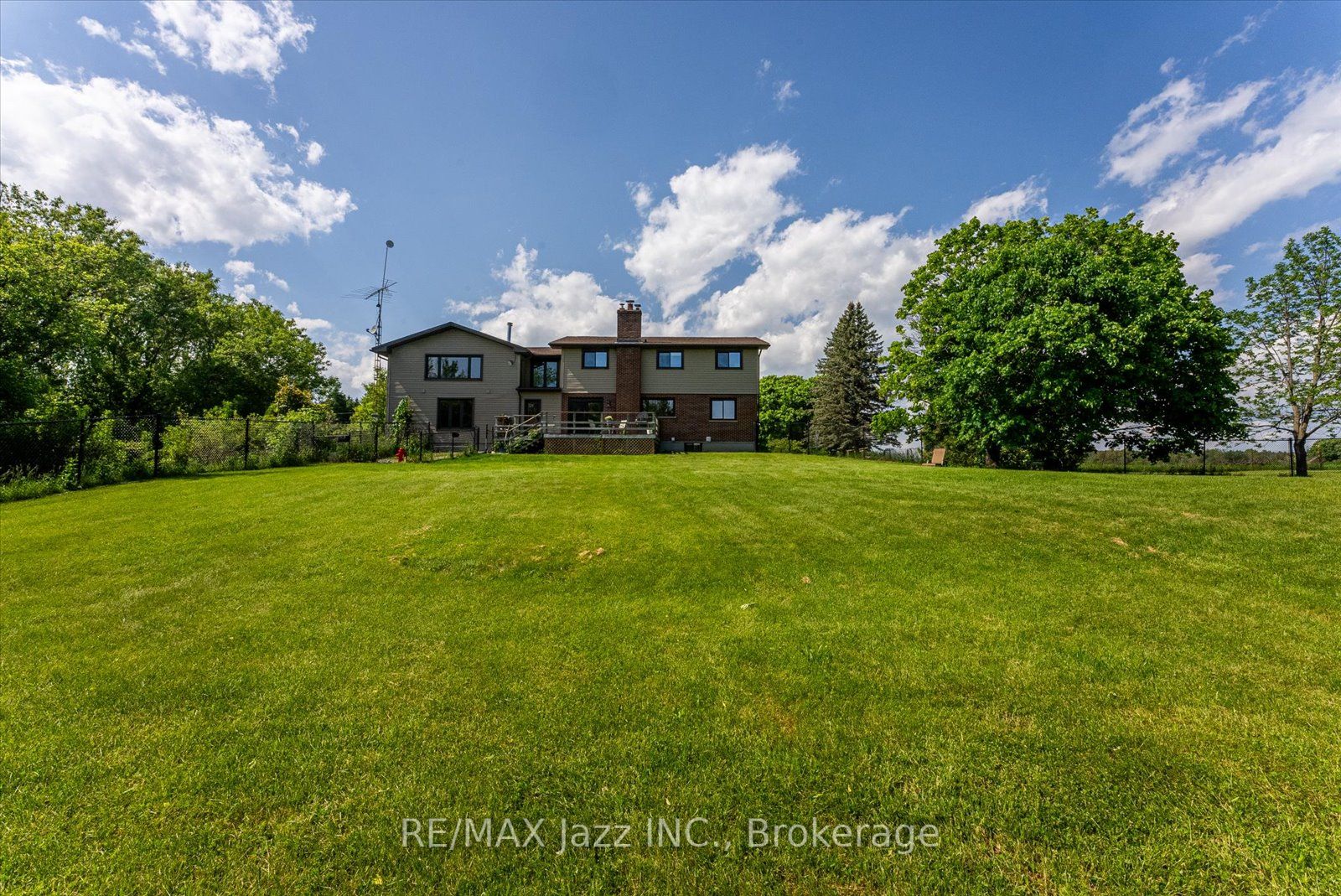 8733 Leskard Road Property Photo 25