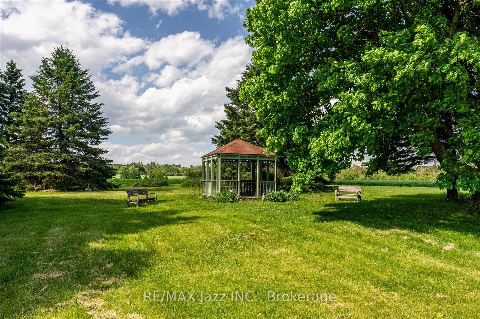 8733 Leskard Road Property Photo 26