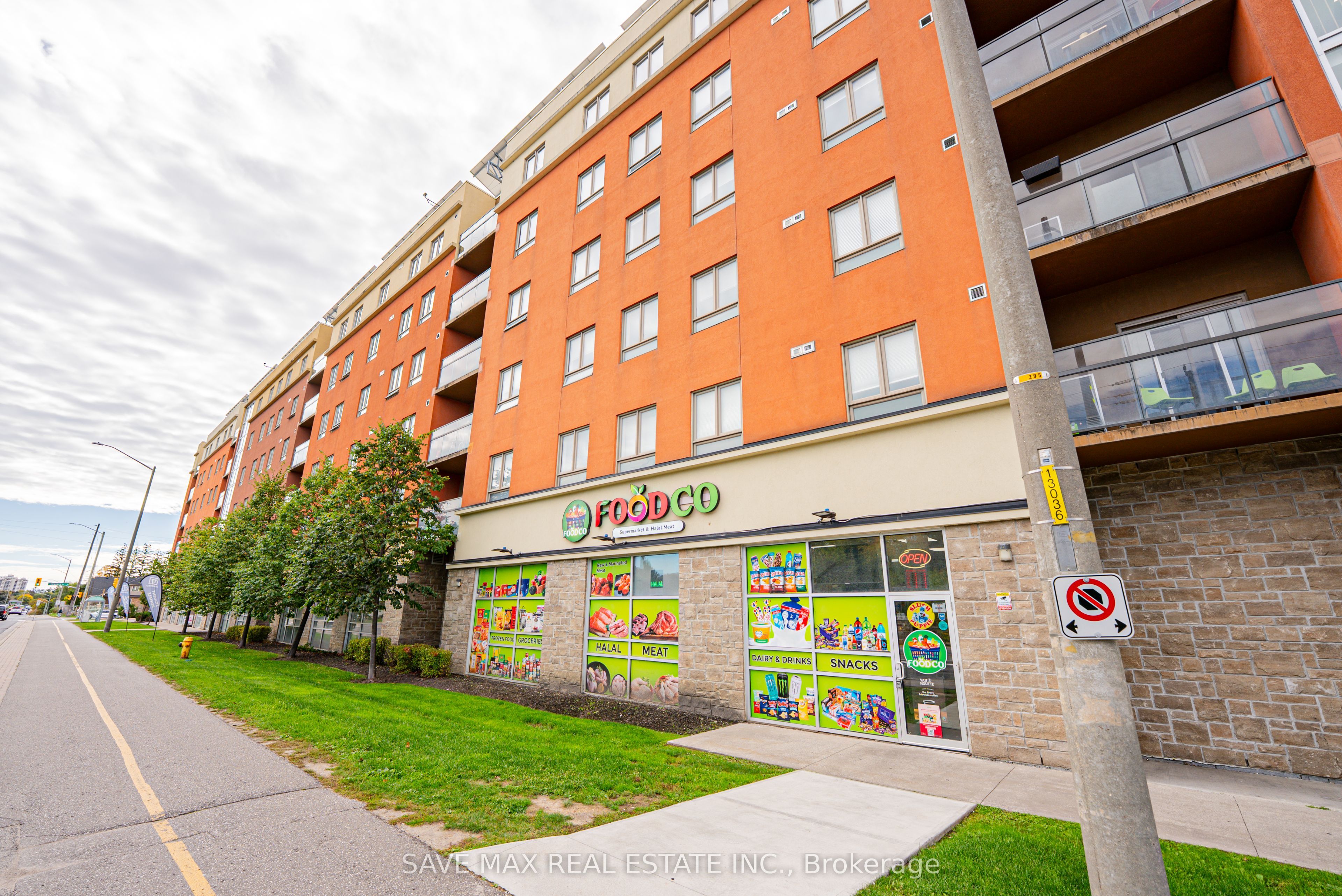 1700 Simcoe Street N3 Property Photo 3