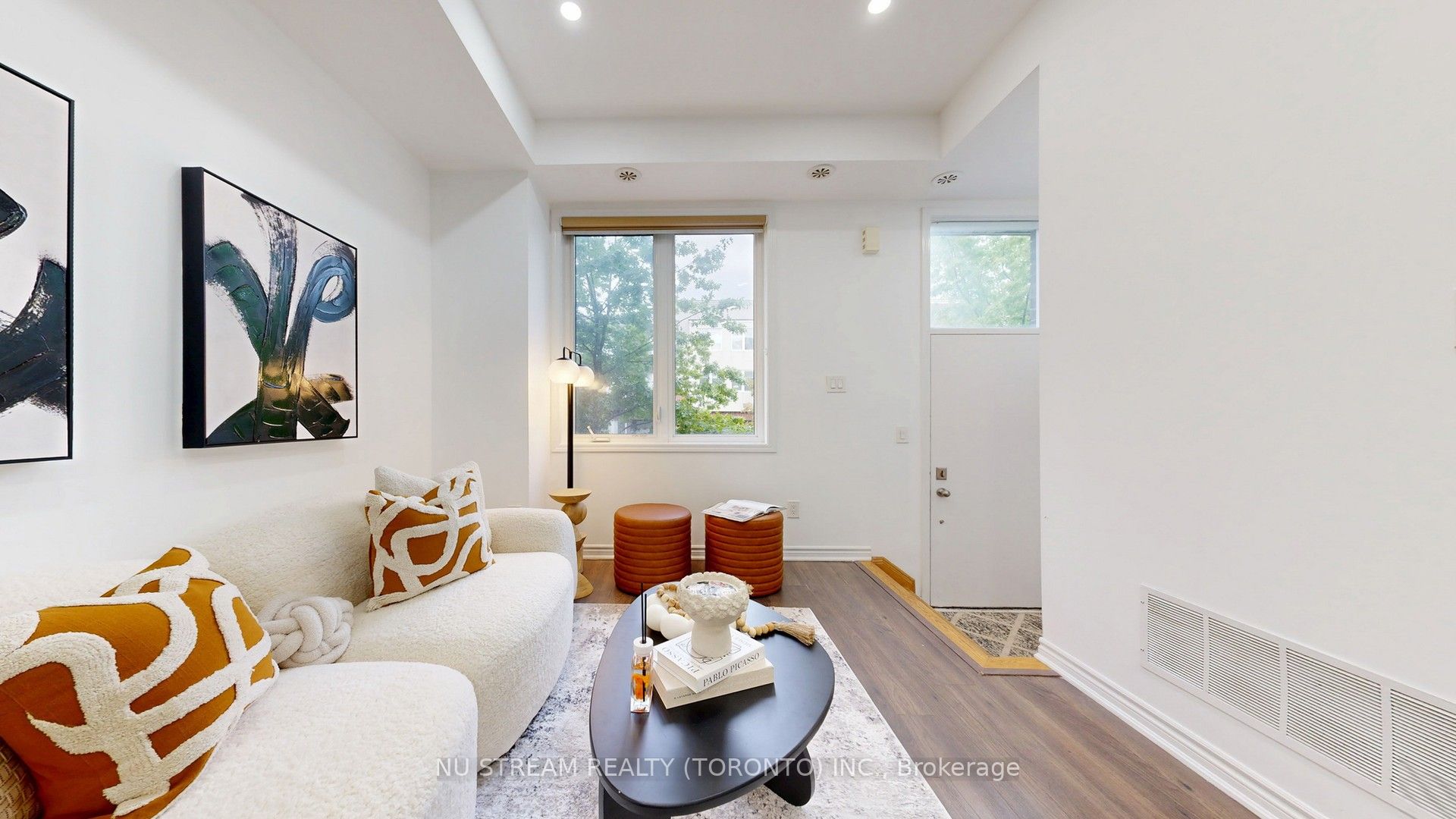 15 Heron Park Place 17 Property Photo 5