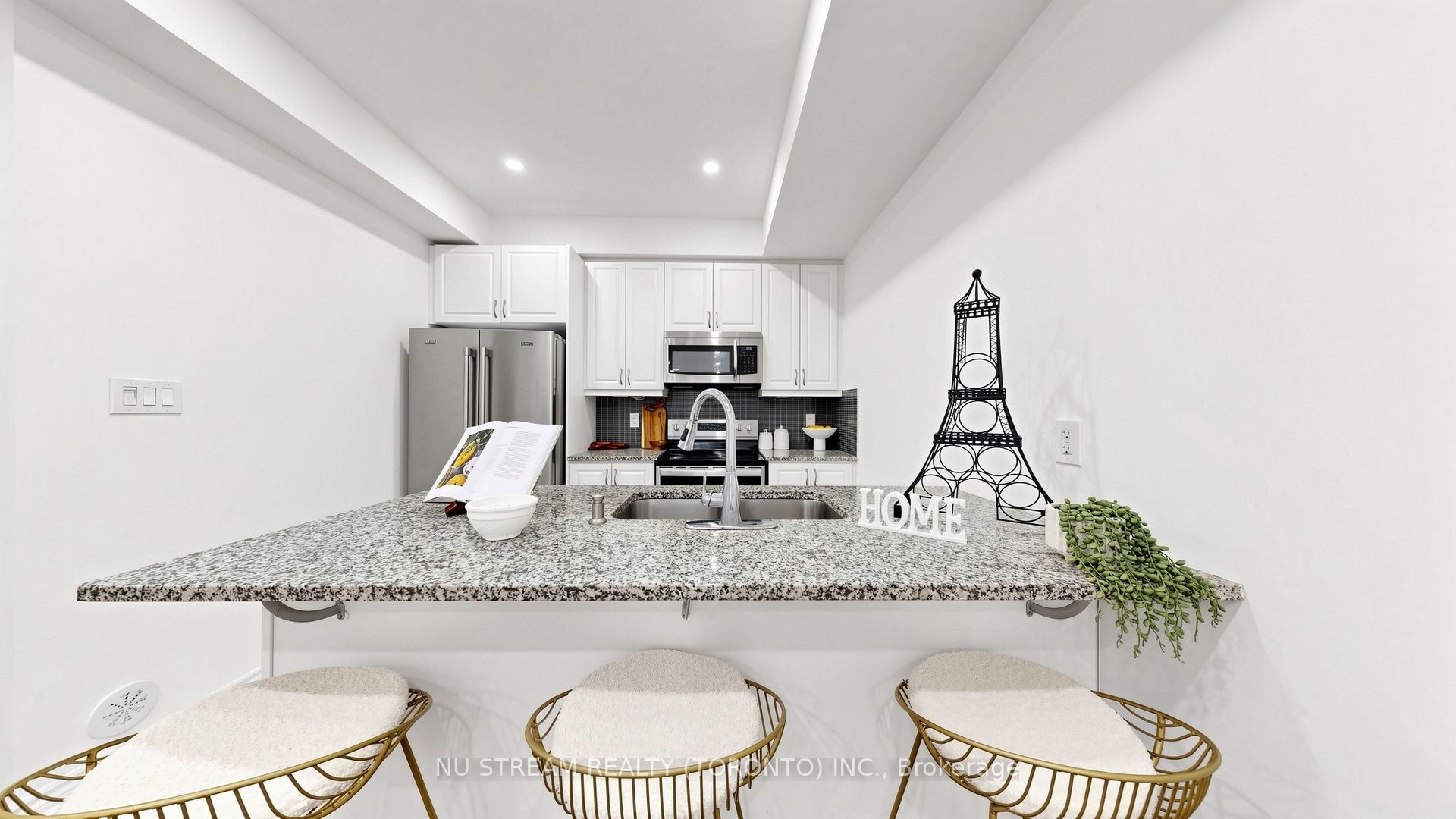 15 Heron Park Place 17 Property Photo 15