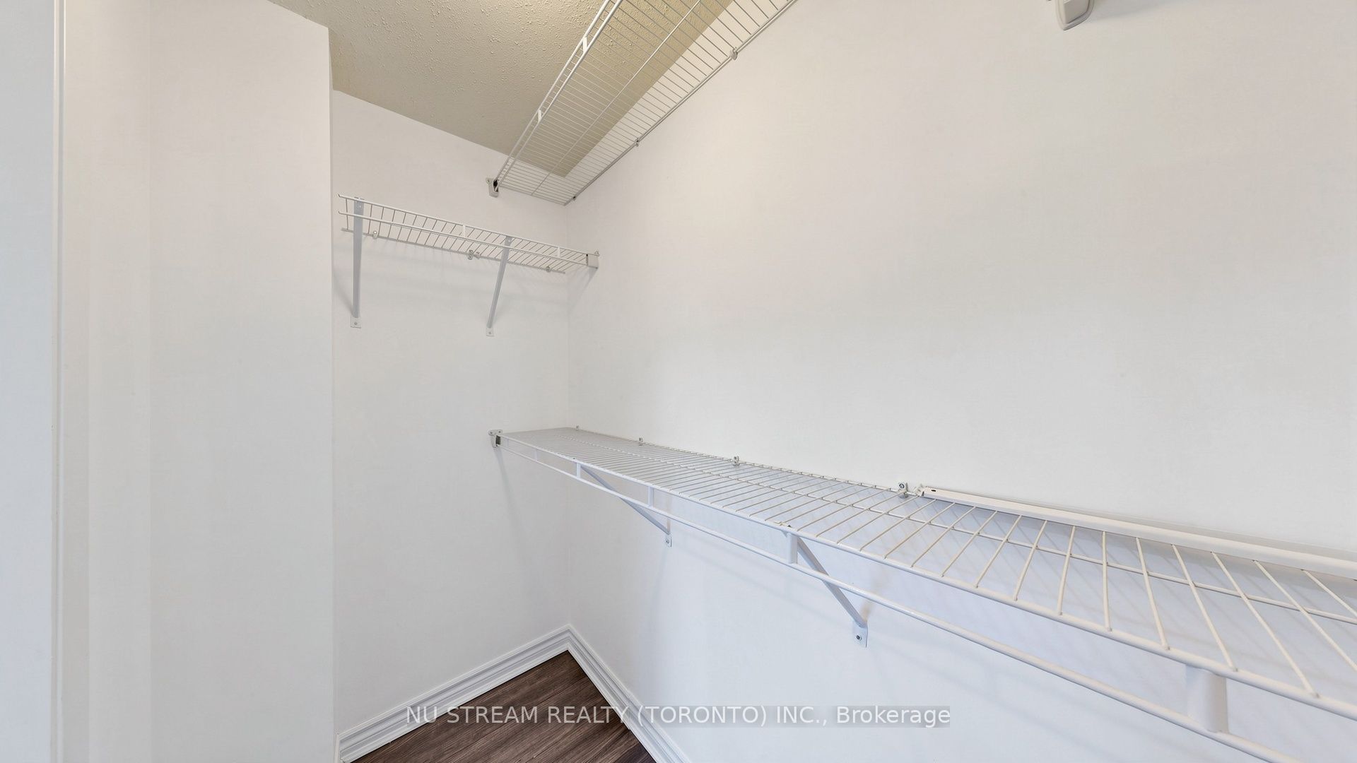 15 Heron Park Place 17 Property Photo 25