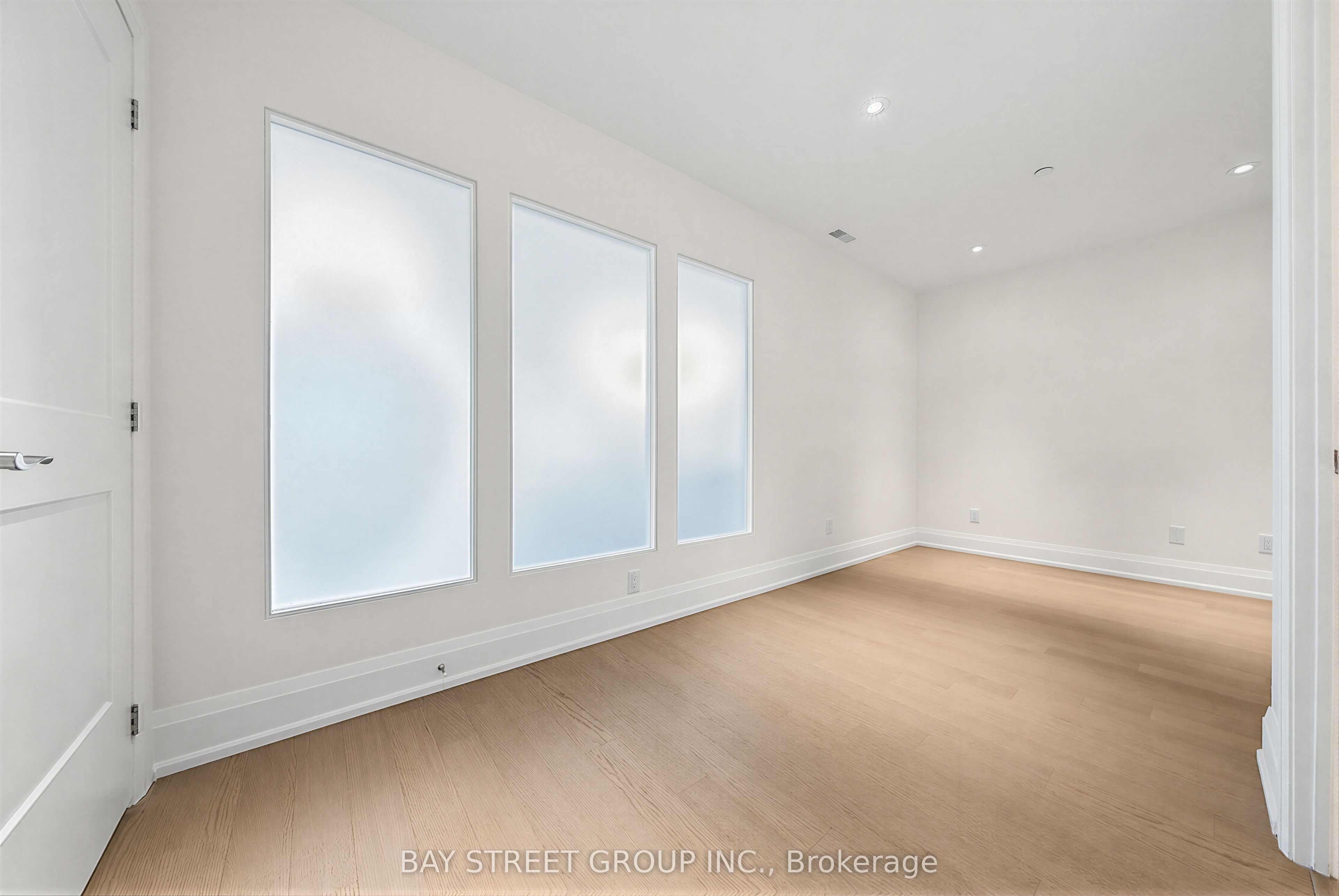 365 Beech Avenue 208 Property Photo 17