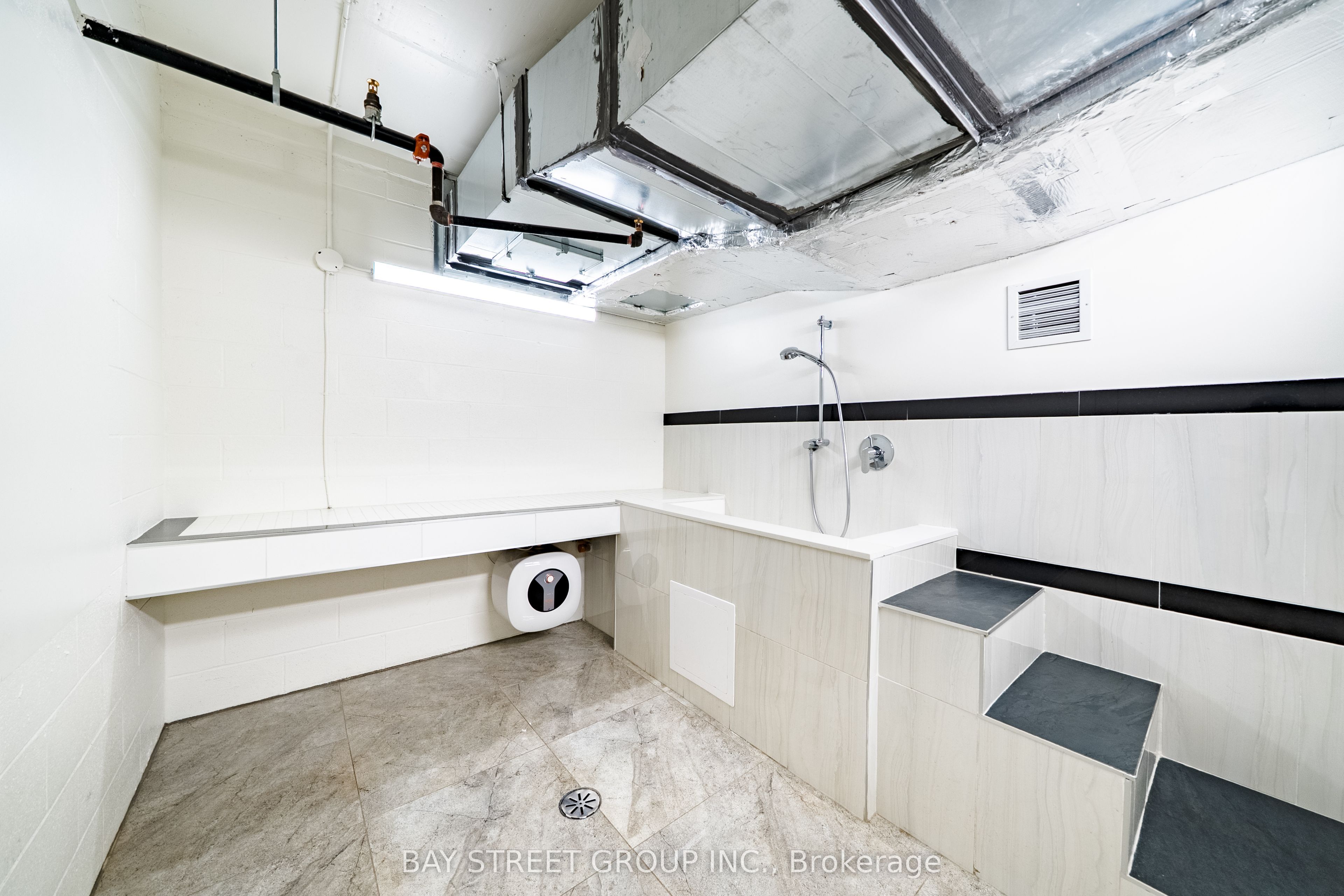 365 Beech Avenue 208 Property Photo 38