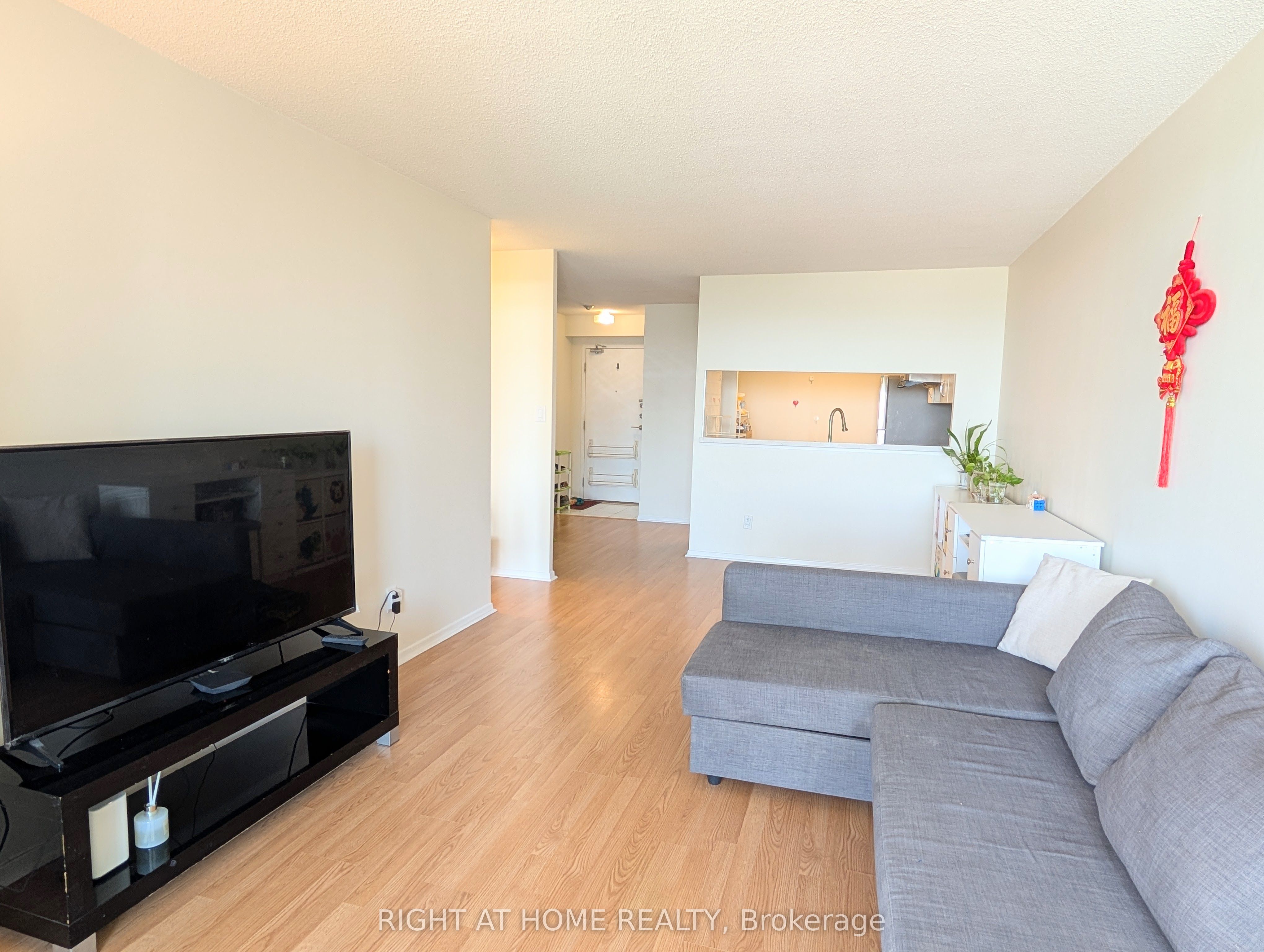 275 Bamburgh Circle 1510 Property Photo 5