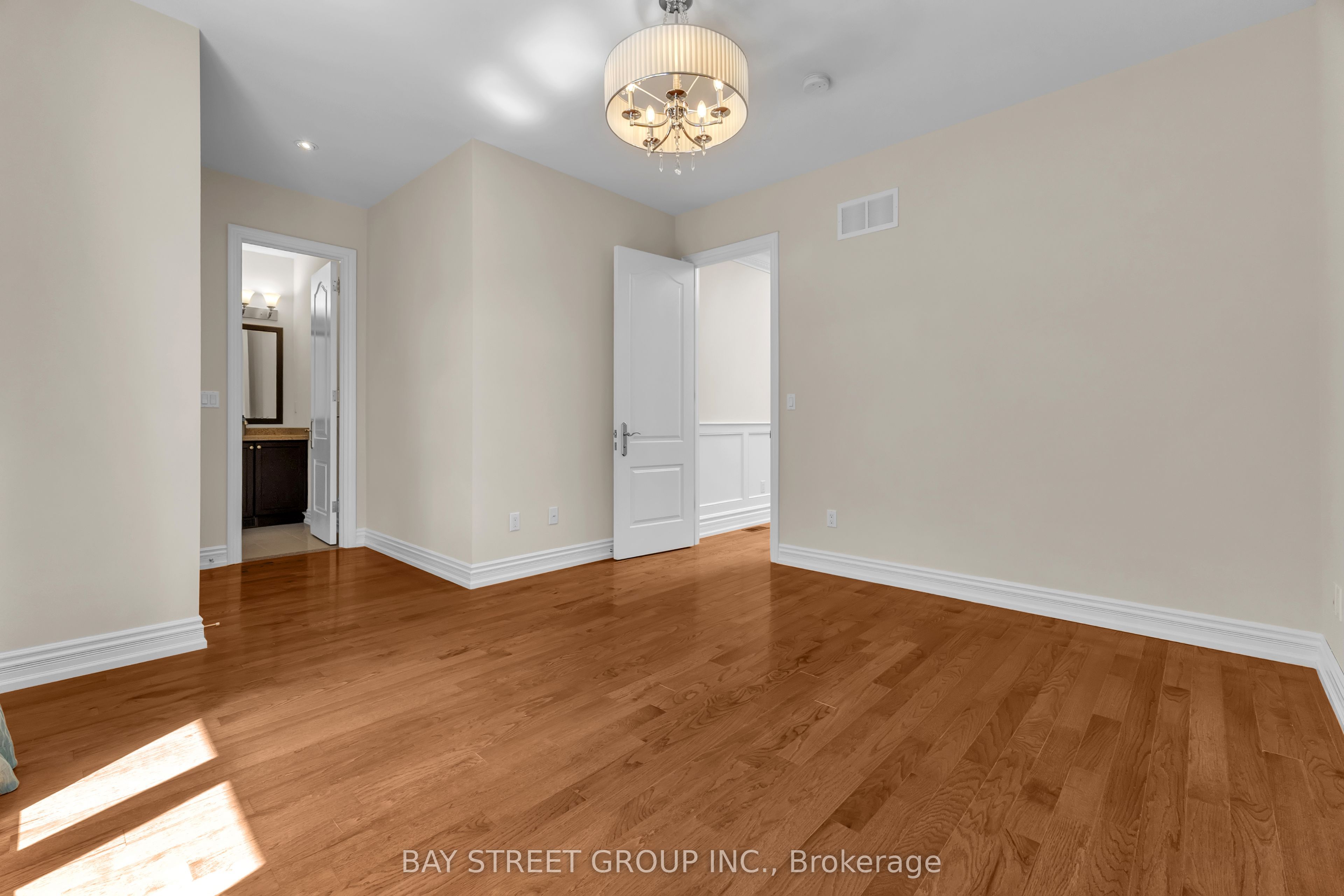 24 Murray Avenue Property Photo 21
