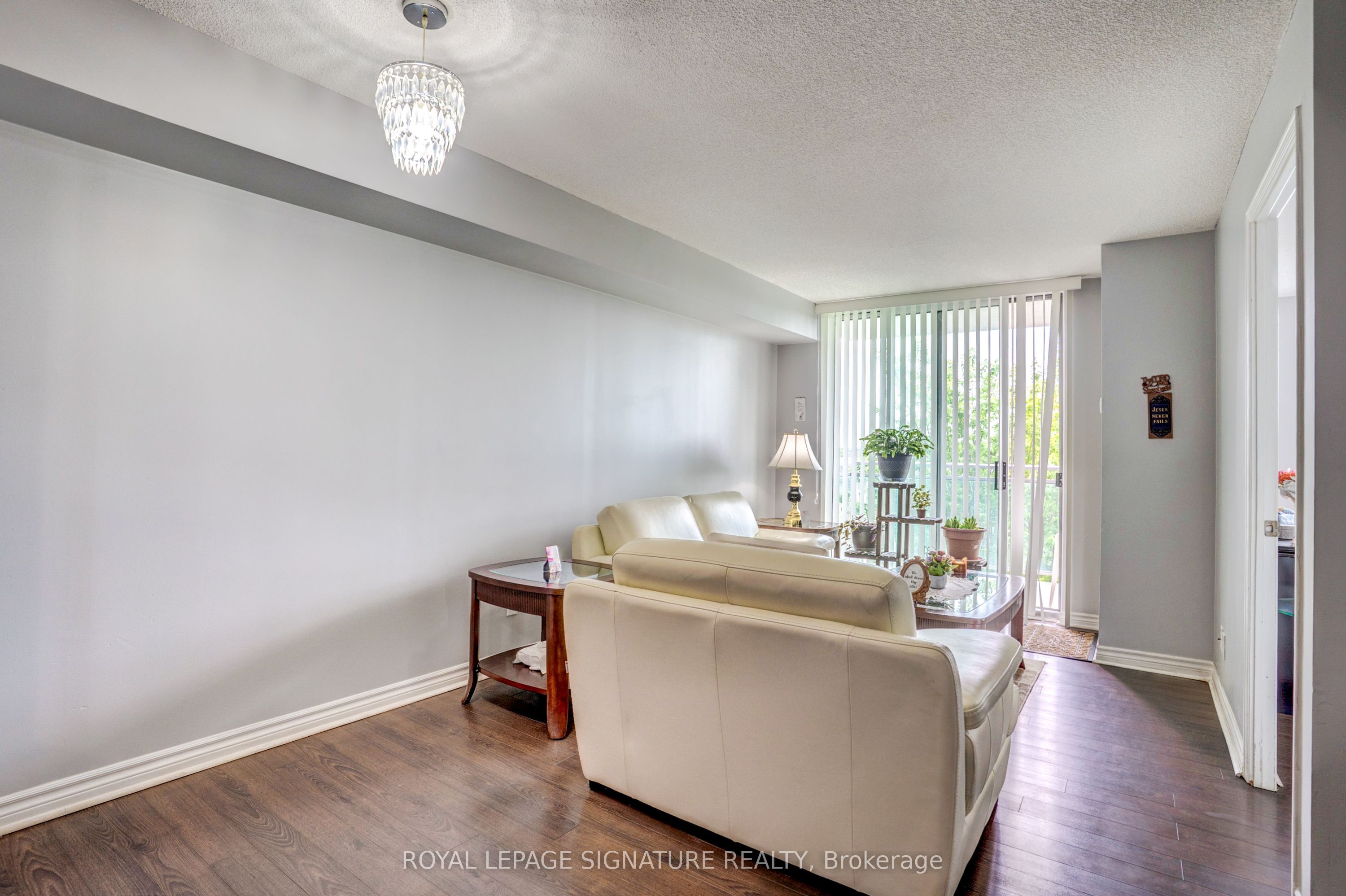 8 Rosebank Drive 3m Property Photo 6