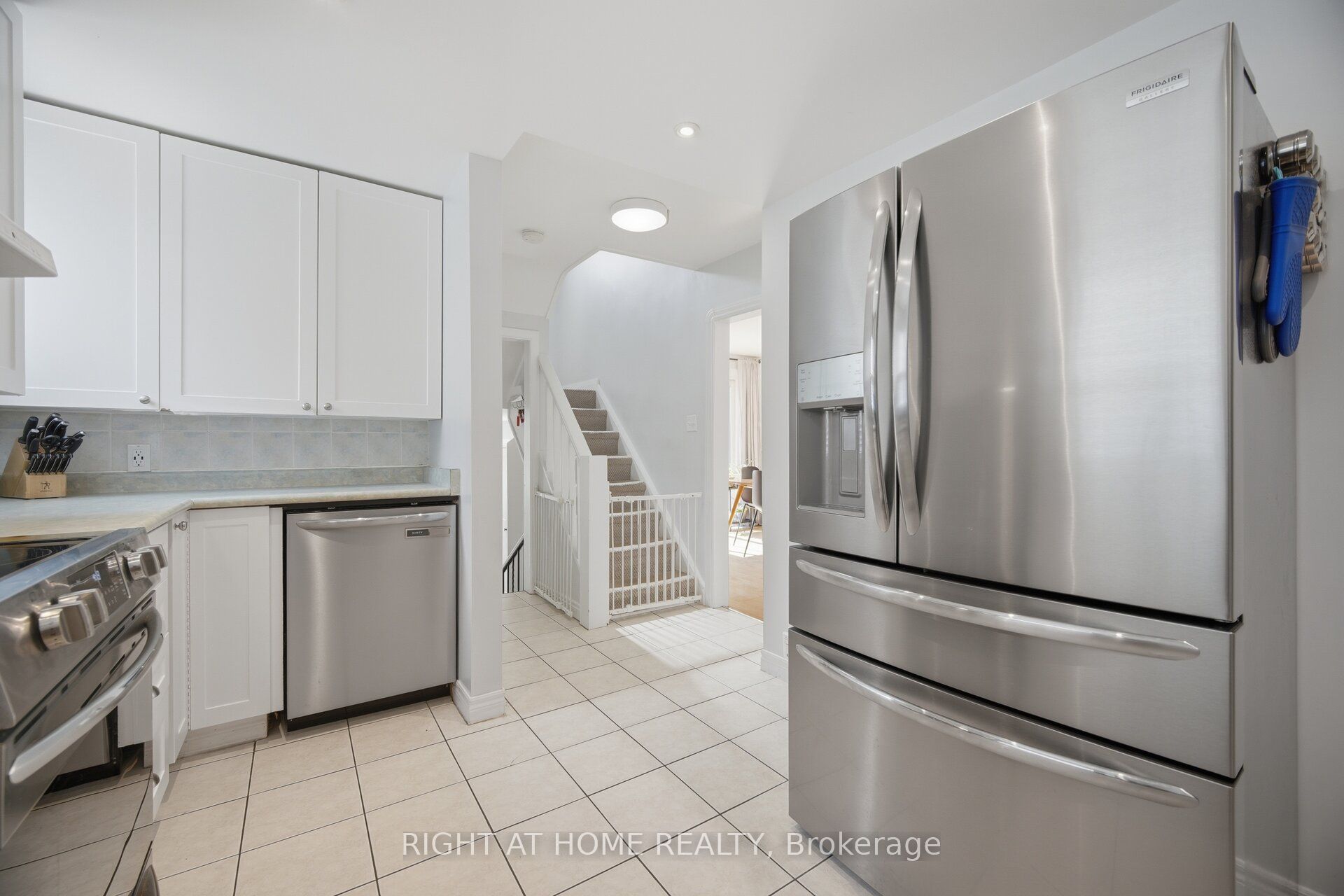 18 Vanbrugh Avenue Property Photo 4