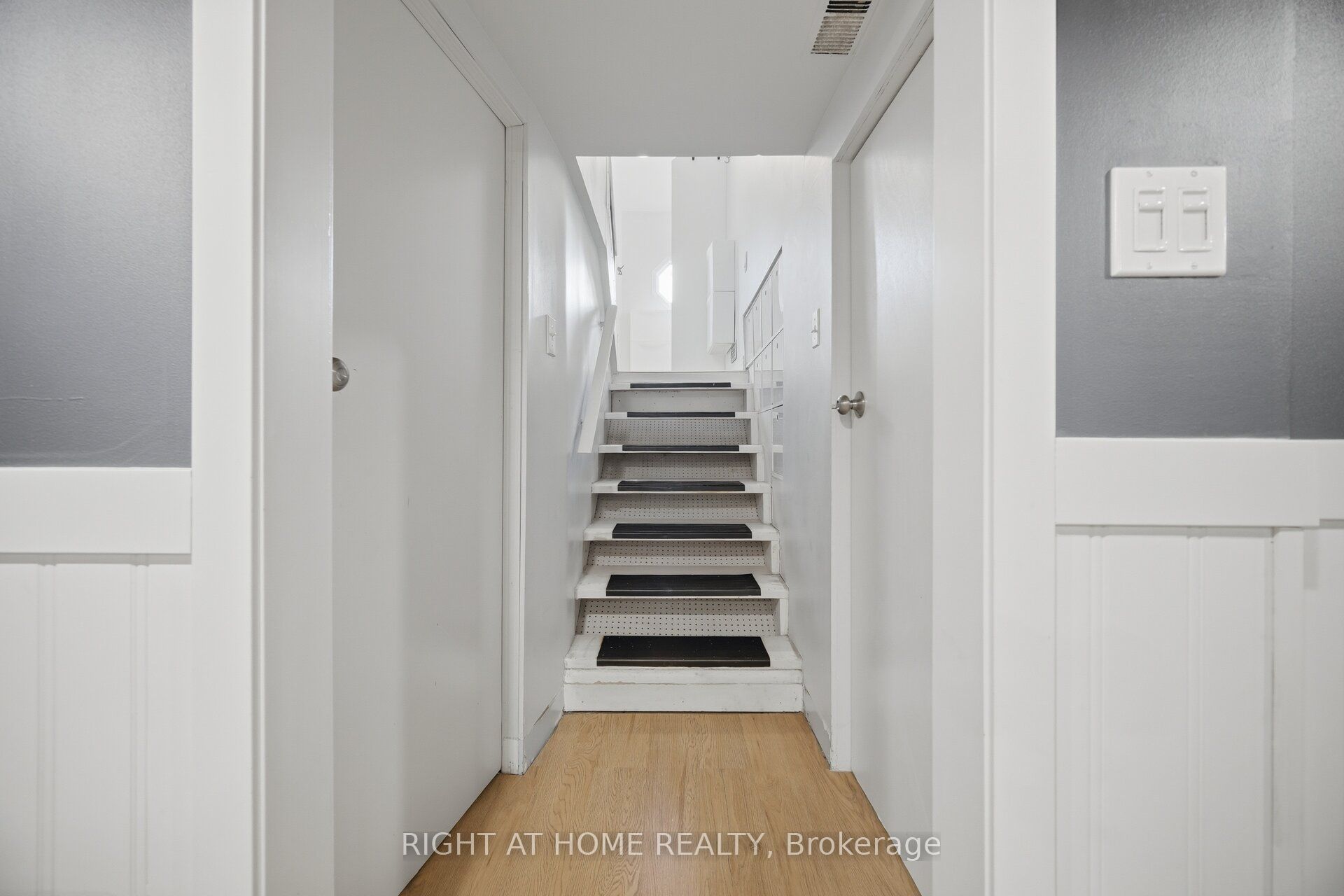 18 Vanbrugh Avenue Property Photo 28