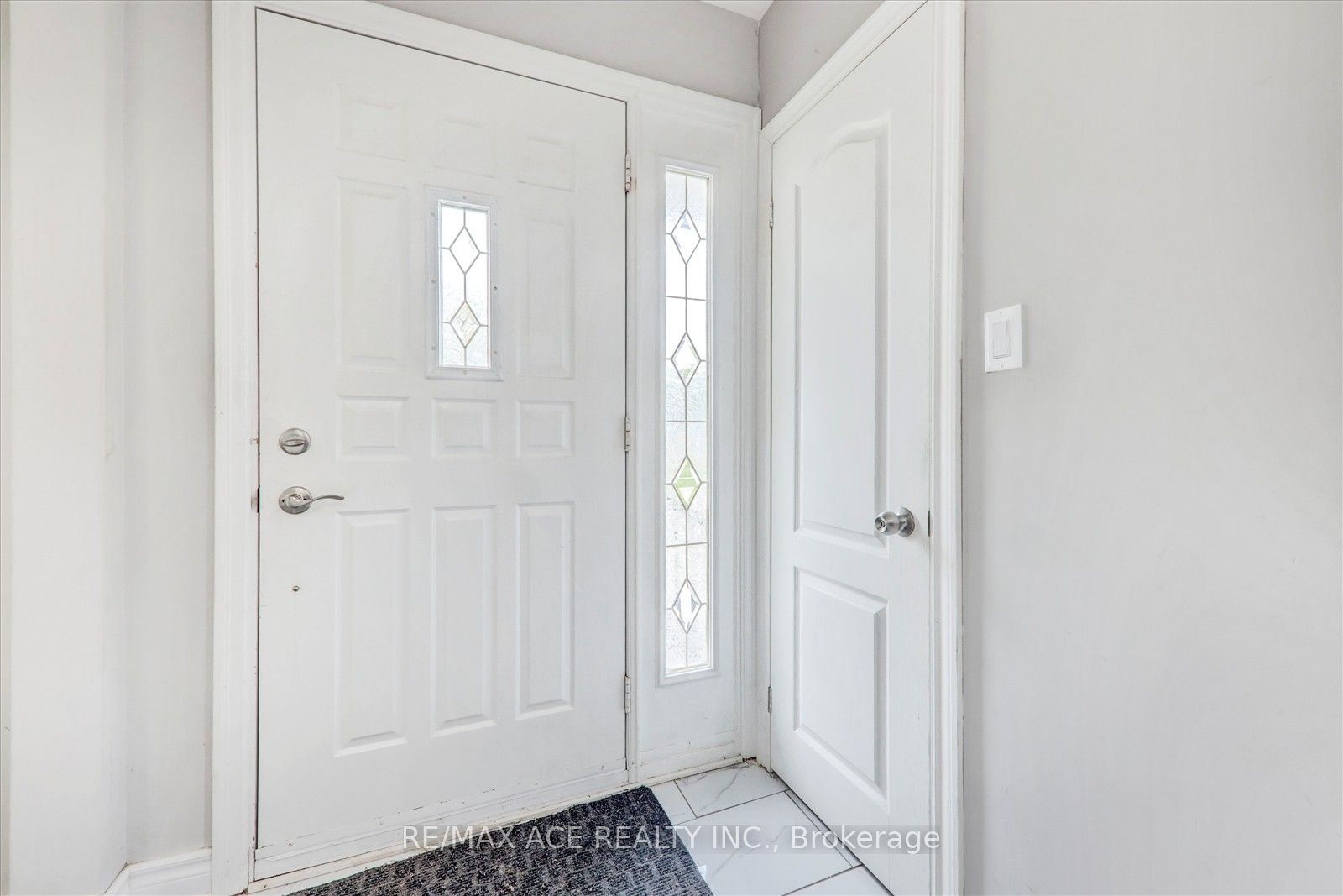 10 Blakemanor Boulevard Property Photo 7