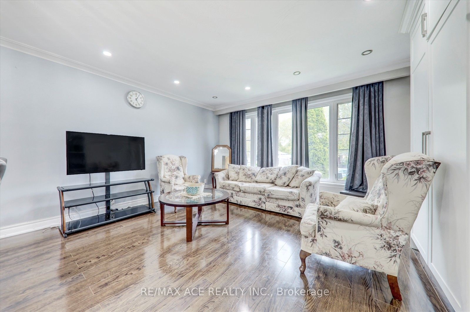 10 Blakemanor Boulevard Property Photo 14