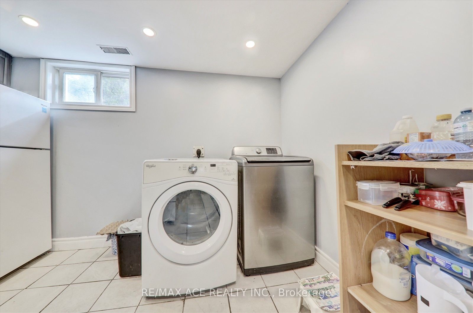10 Blakemanor Boulevard Property Photo 25