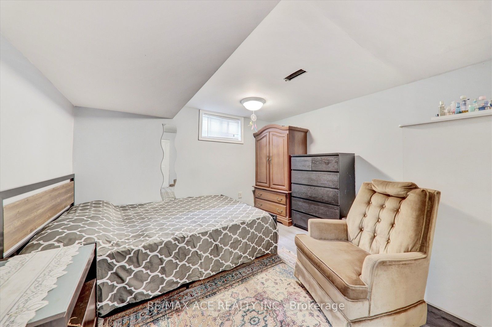 10 Blakemanor Boulevard Property Photo 28