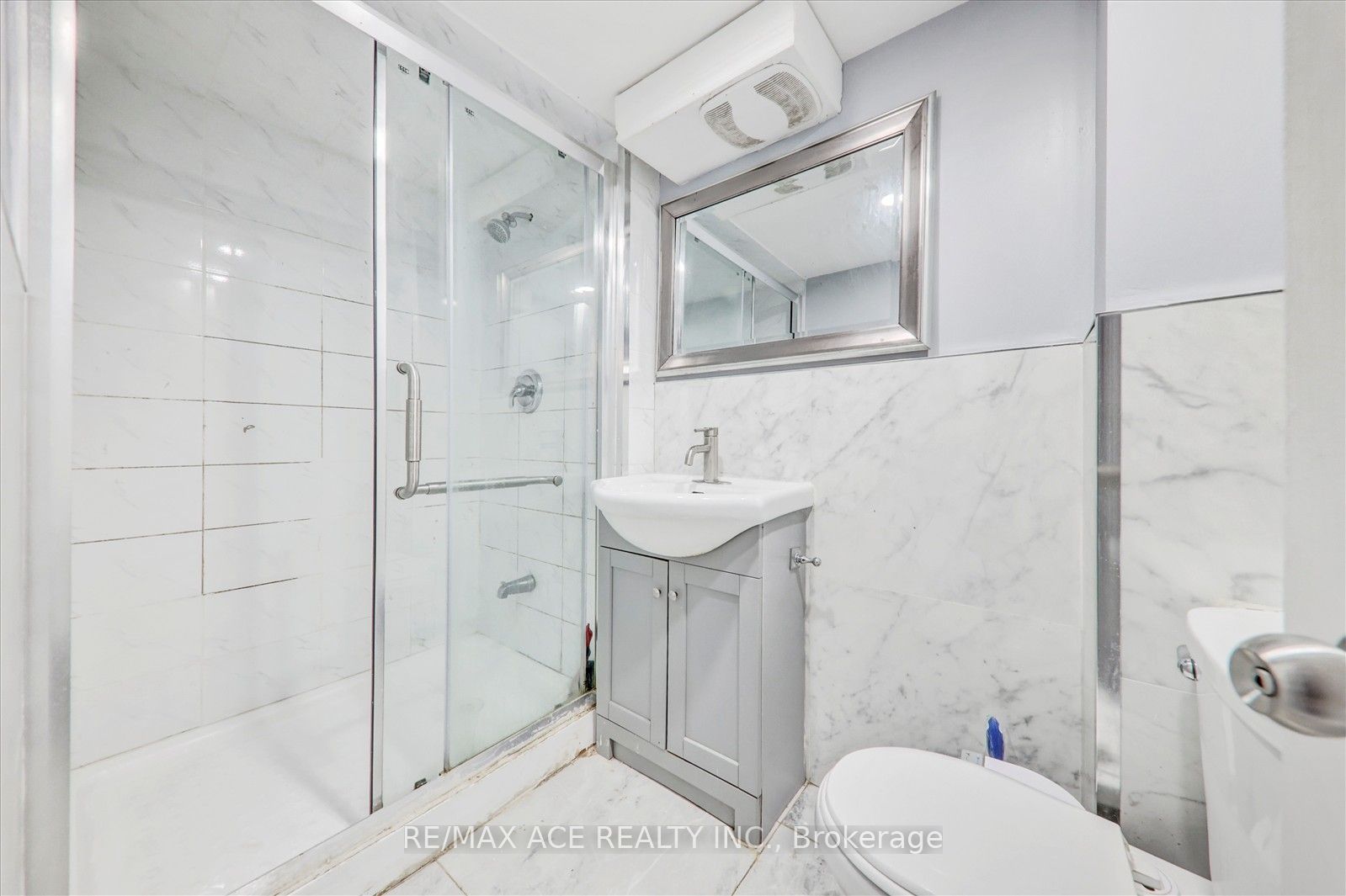 10 Blakemanor Boulevard Property Photo 32