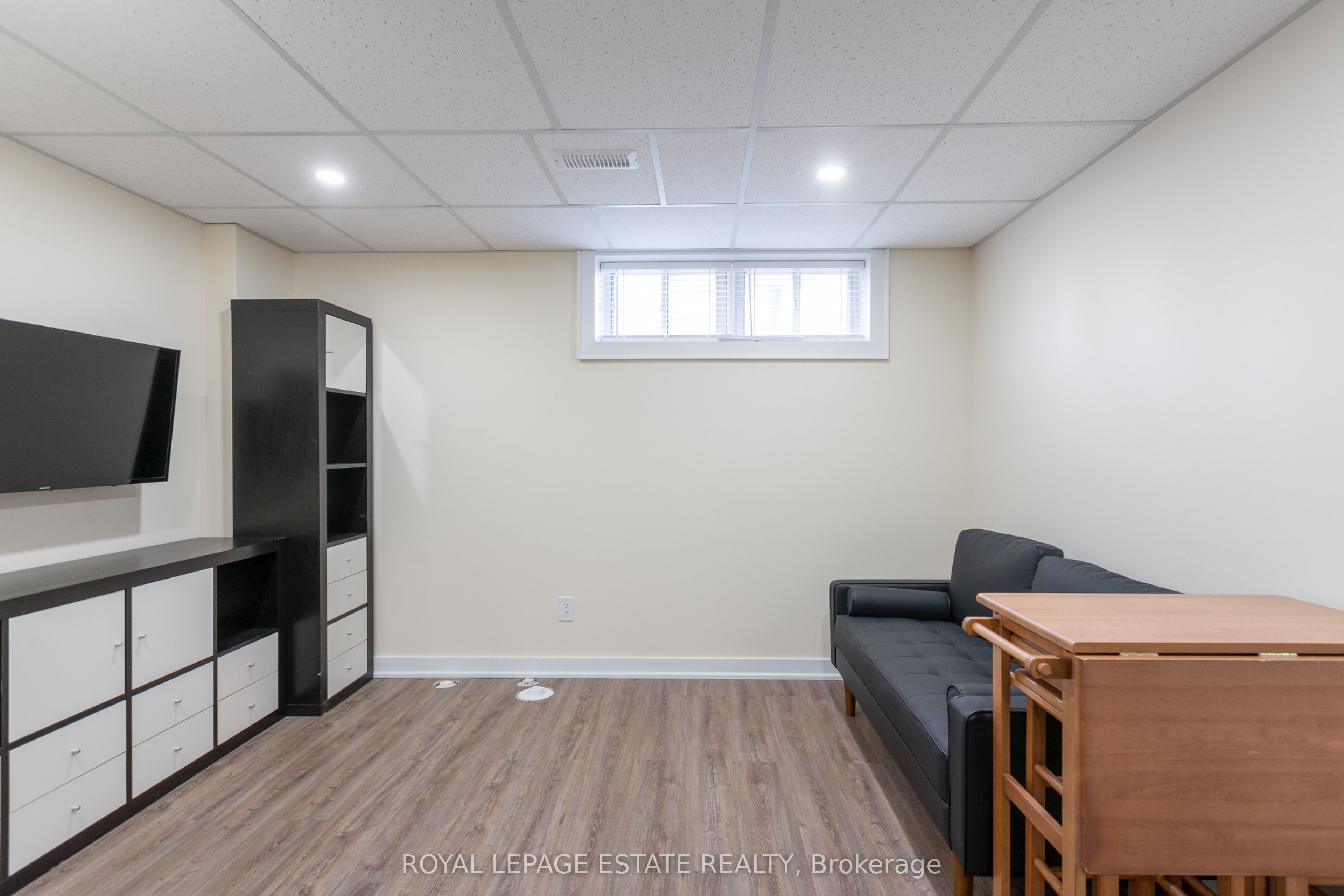 5 Barlow Road Property Photo 10