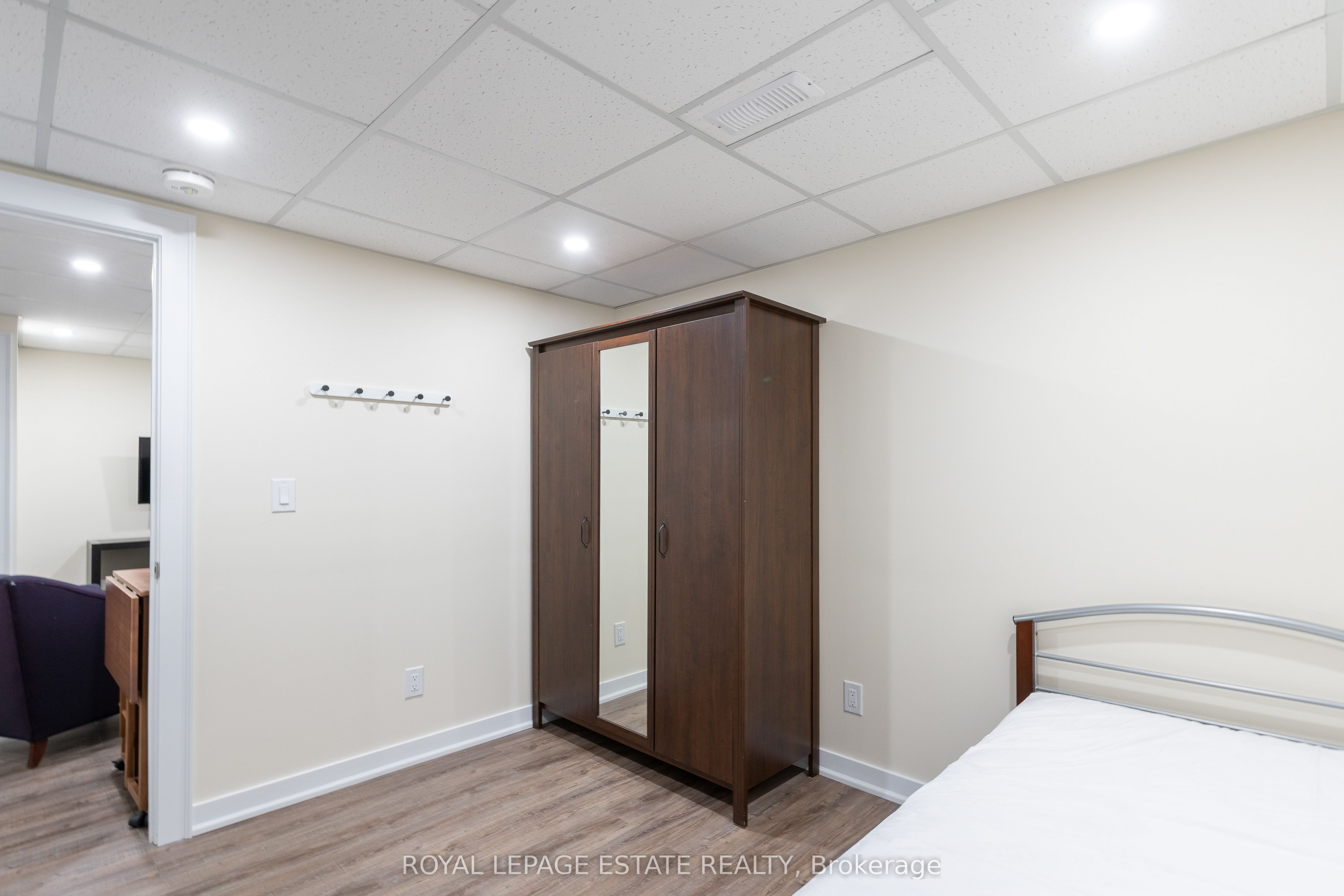 5 Barlow Road Property Photo 13