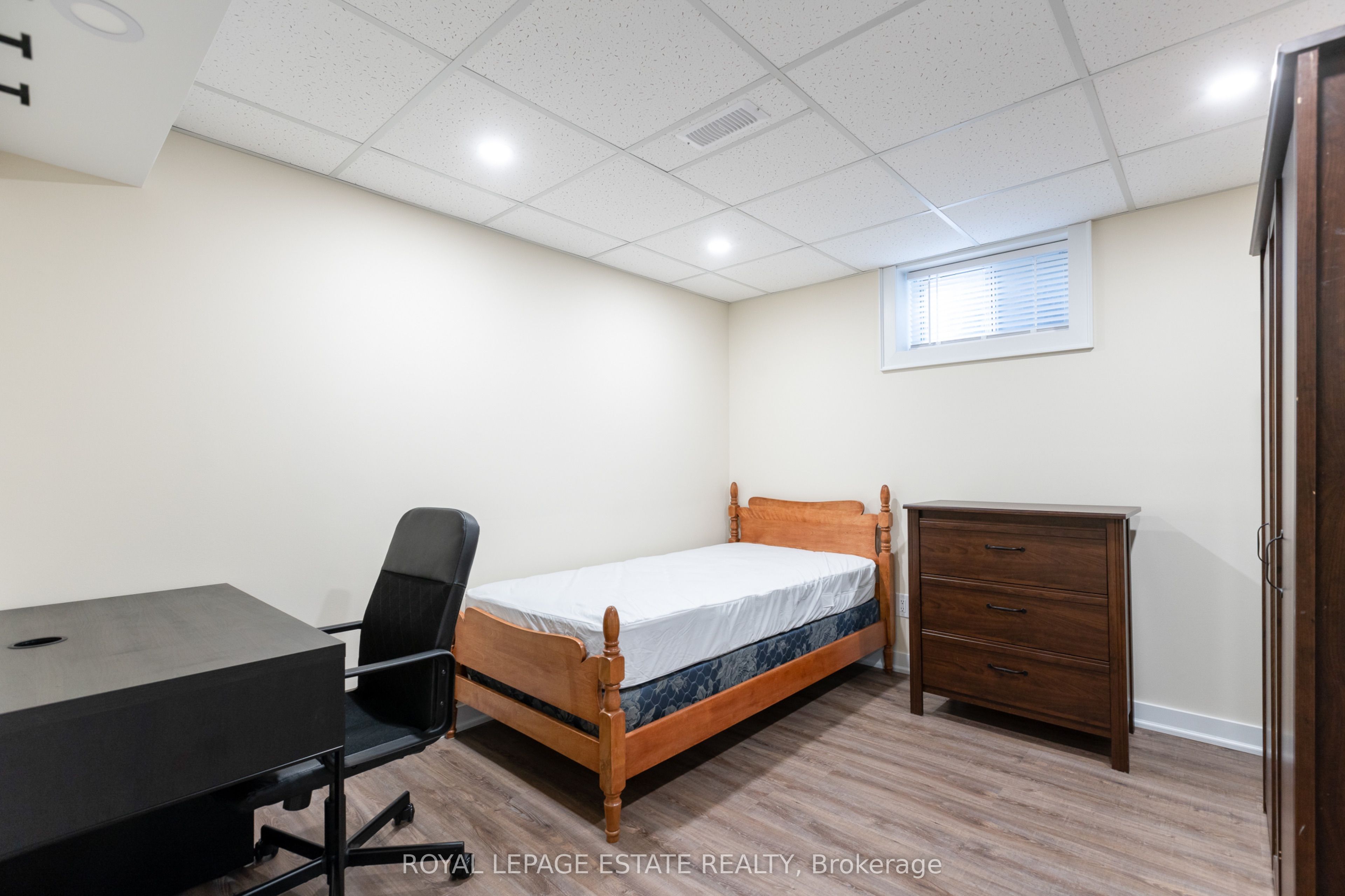 5 Barlow Road Property Photo 14