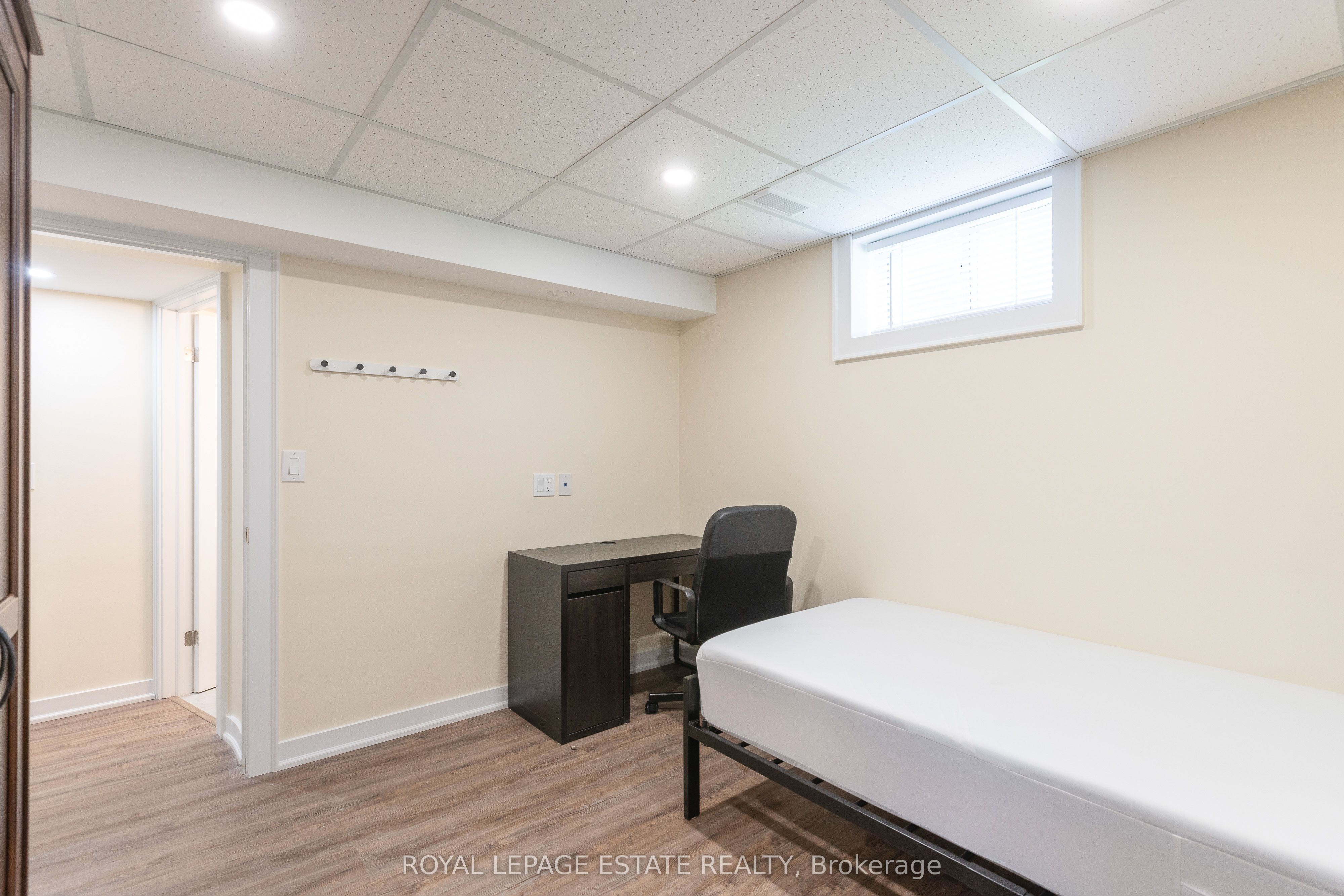 5 Barlow Road Property Photo 18