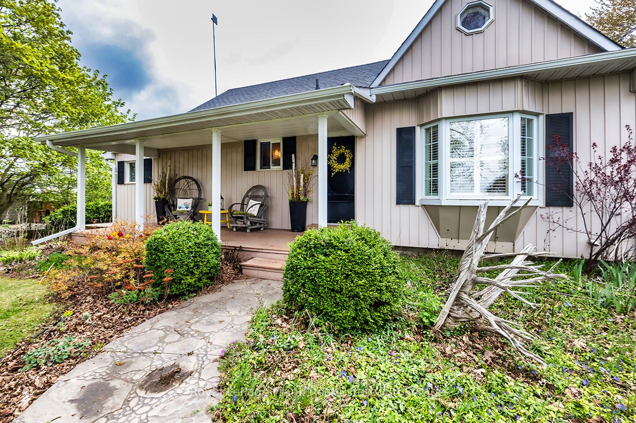 1361 Highway 7a Property Photo 2