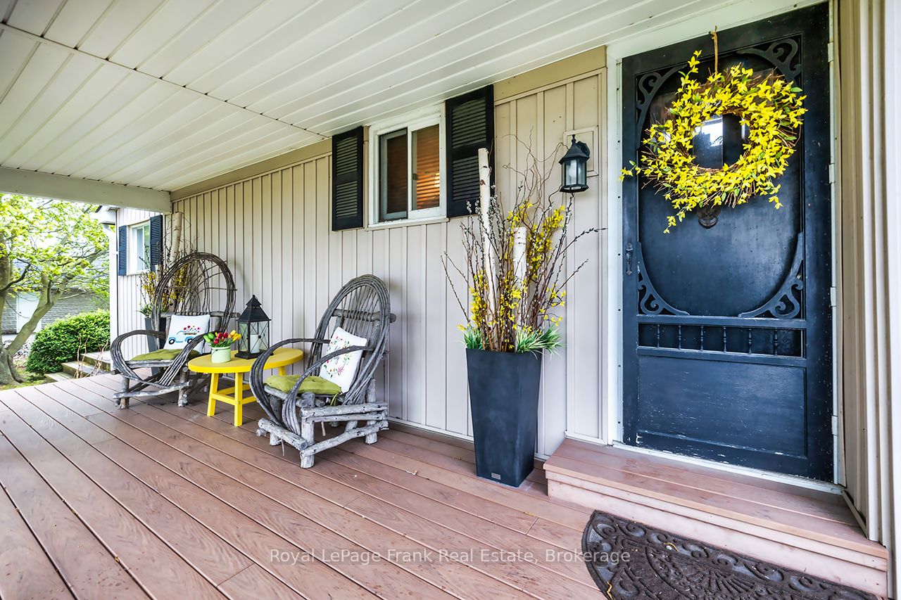1361 Highway 7a Property Photo 3