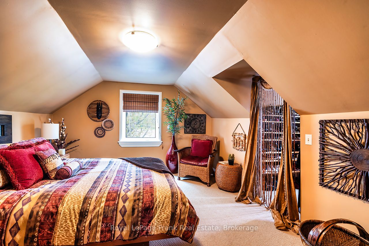 1361 Highway 7a Property Photo 17