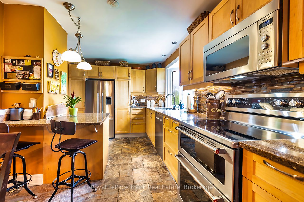 1361 Highway 7a Property Photo 22