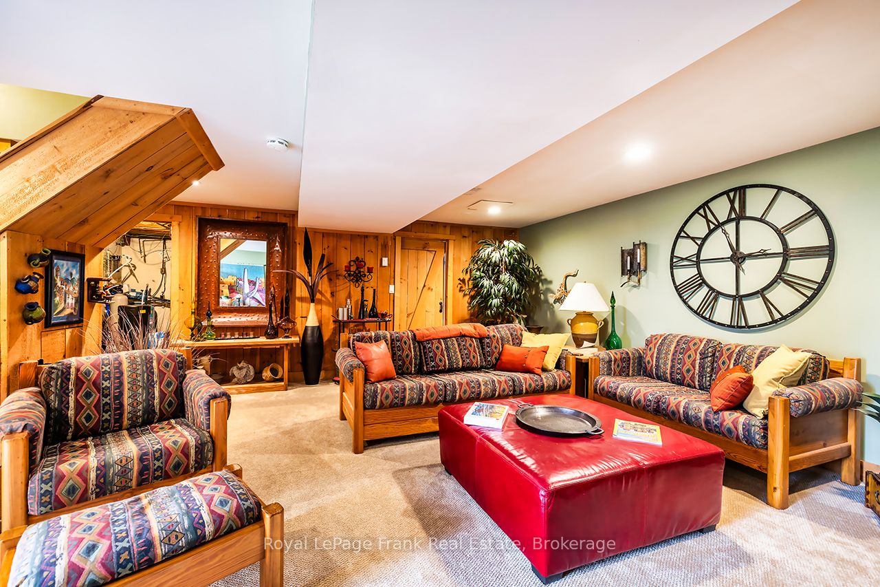 1361 Highway 7a Property Photo 27