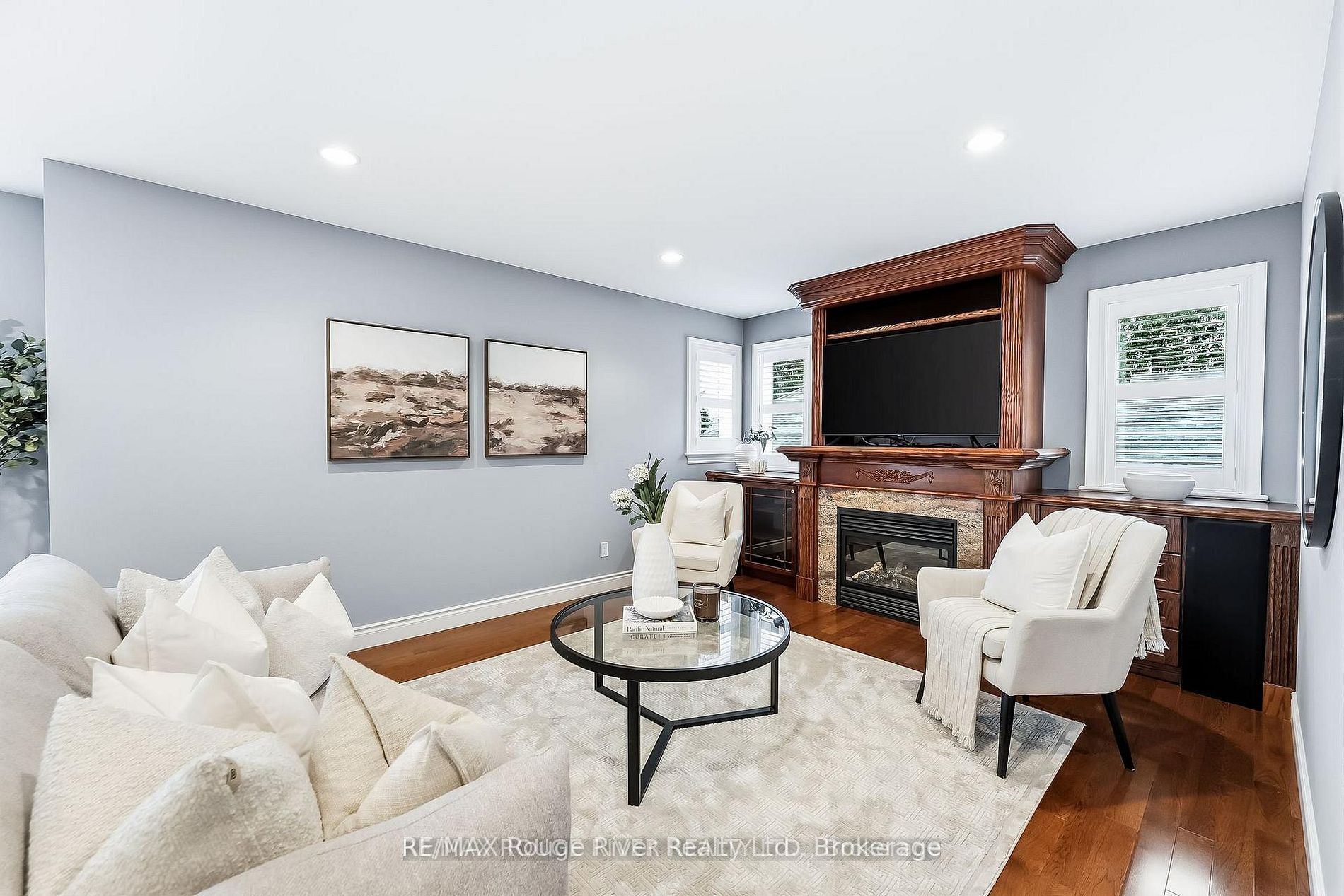 30 Hanover Court Property Photo 27