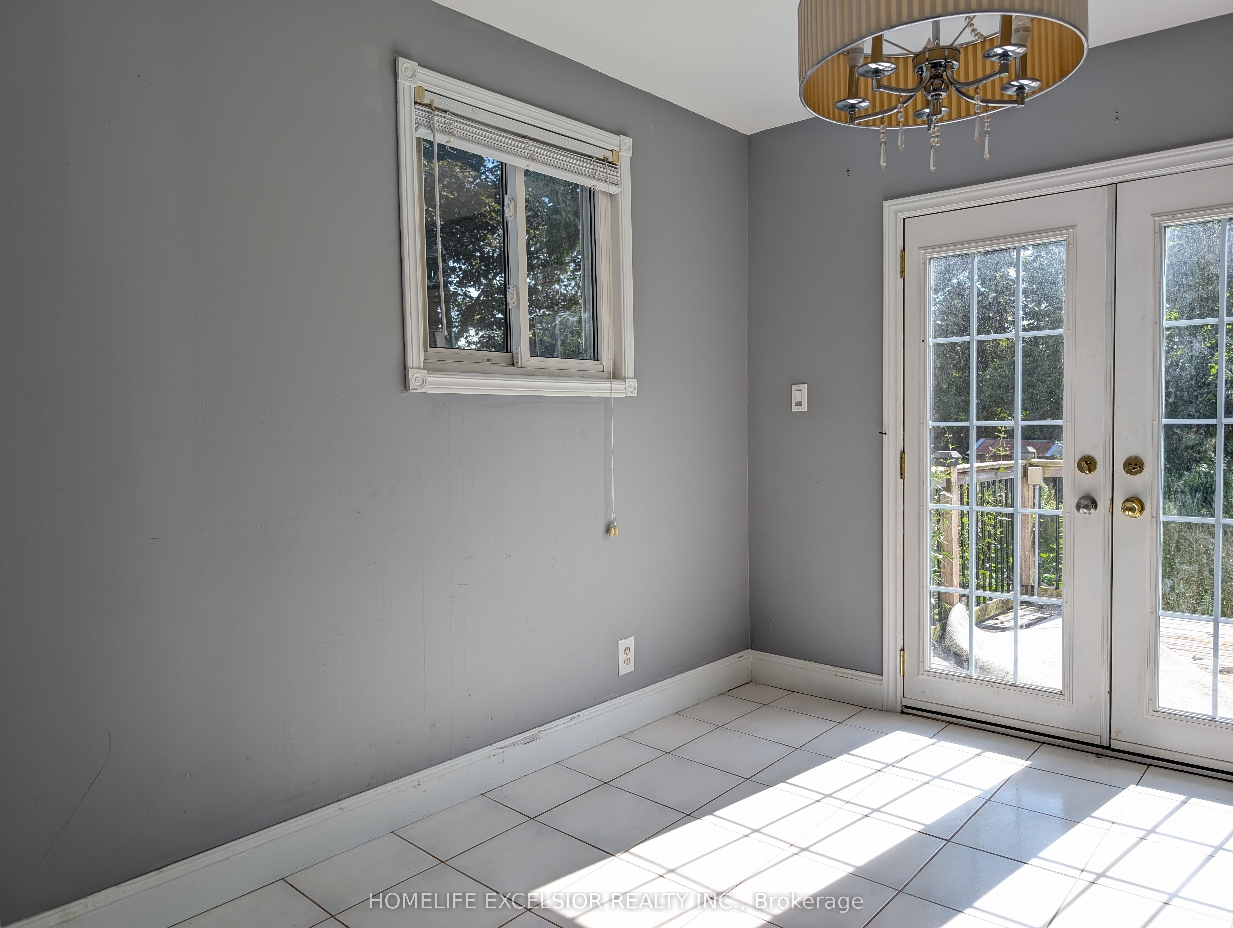 1478 Simcoe Street N Property Photo 7