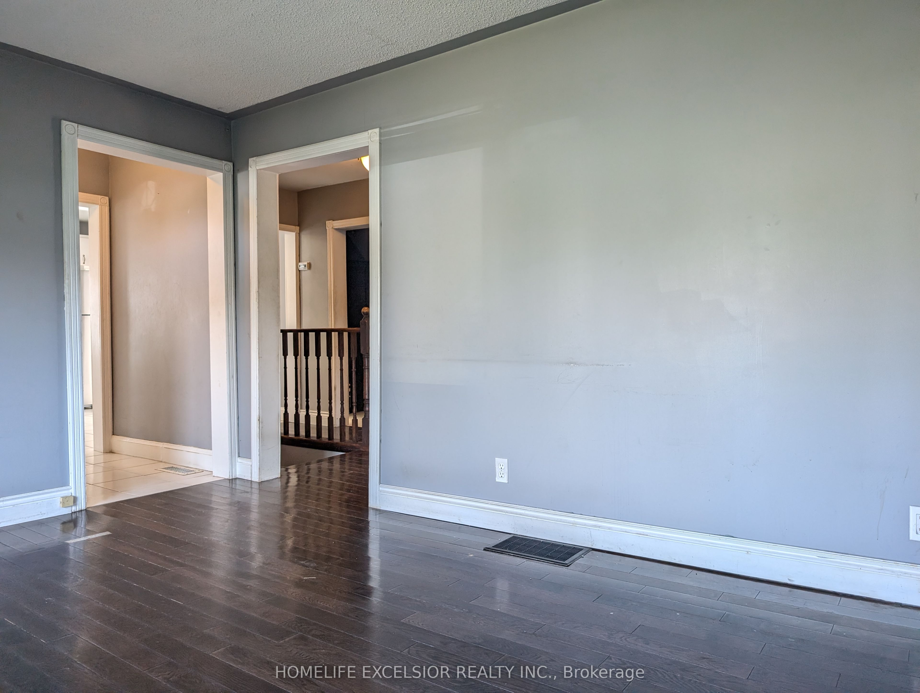 1478 Simcoe Street N Property Photo 11